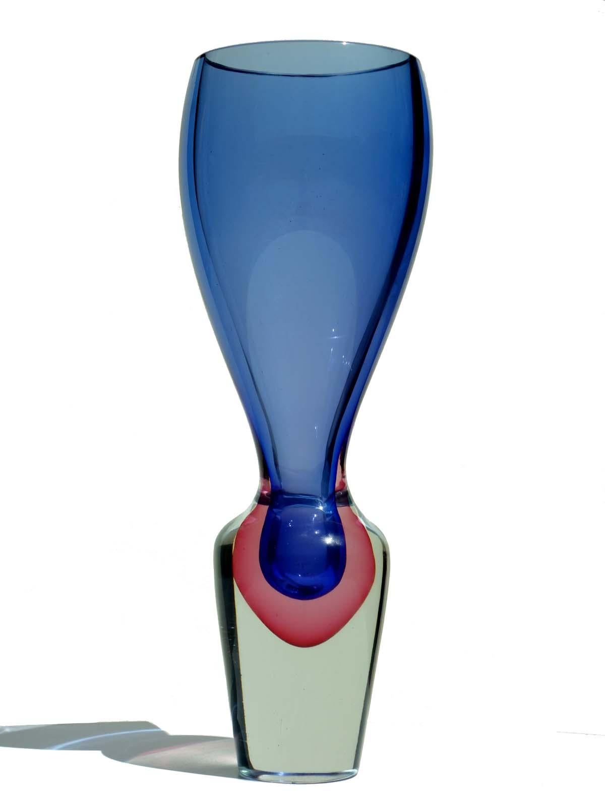 Flavio Poli
Cristalería Seguso
Venecia, 1950

cristal rosa y violeta 'Submerged
Muy buen estado
Microchip debajo de la base (mira la foto)

Diámetro de la base: 6,5 cm
