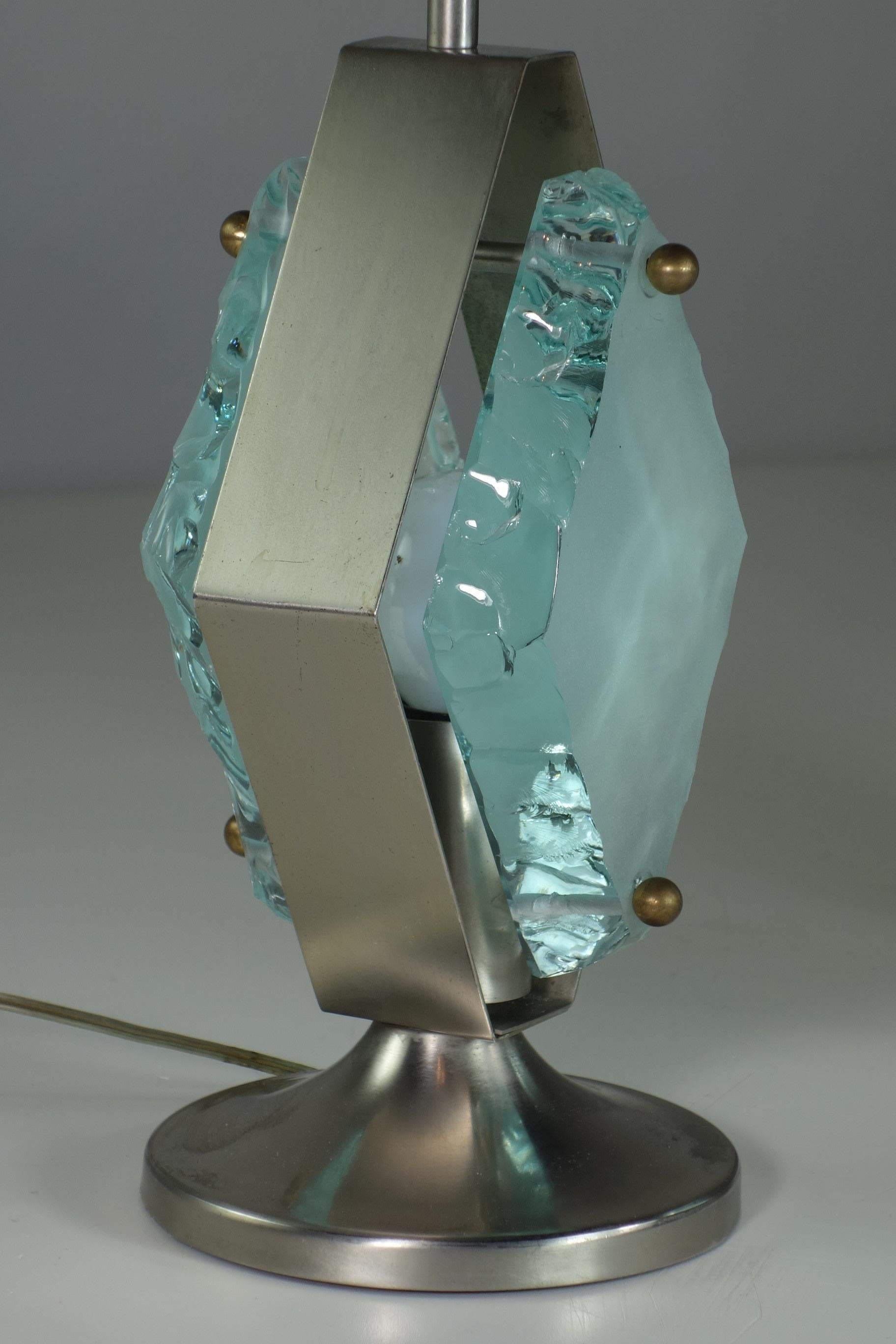 1960 Fontana Arte Italian Design Space Age Glass Nickel Brass 2 Table Lamps In Good Condition For Sale In Brescia, IT
