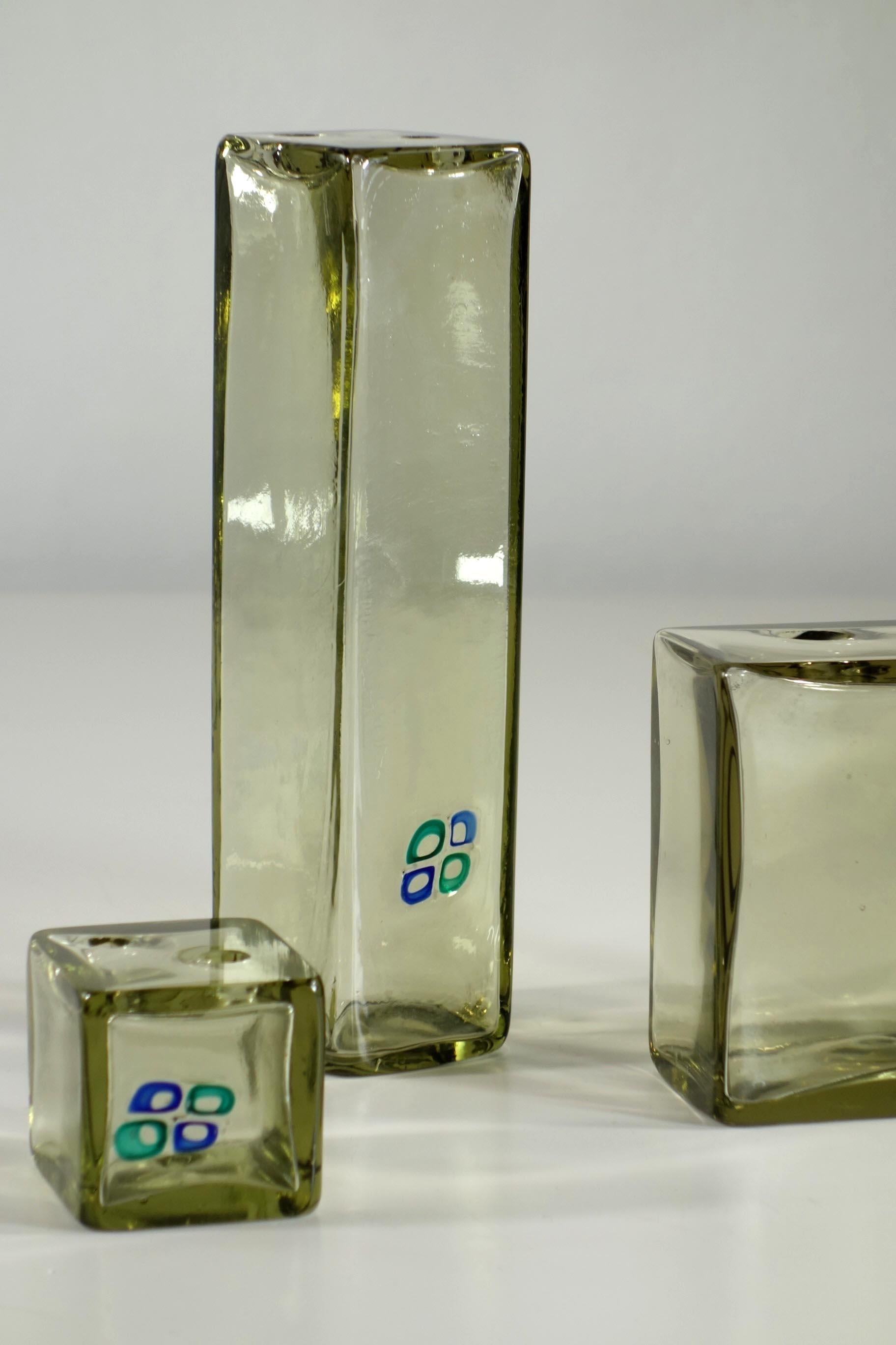 Mid-Century moderno 1960 Fulvio Bianconi Vistosi Murano Set di 3 vasi in vetro di Murano in vendita
