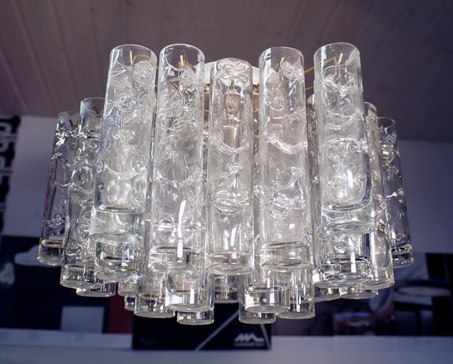 Mid-Century moderno 1960 Germania Doria Lava Lampadario ad incasso Tubi di vetro di Murano e ottone in vendita