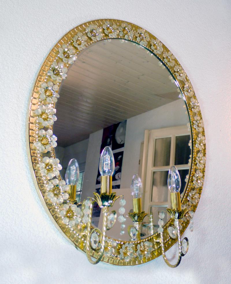 Beleuchteter ovaler Spiegel aus Kristall und vergoldetem Messing von Palwa, Deutschland (Vergoldet) im Angebot