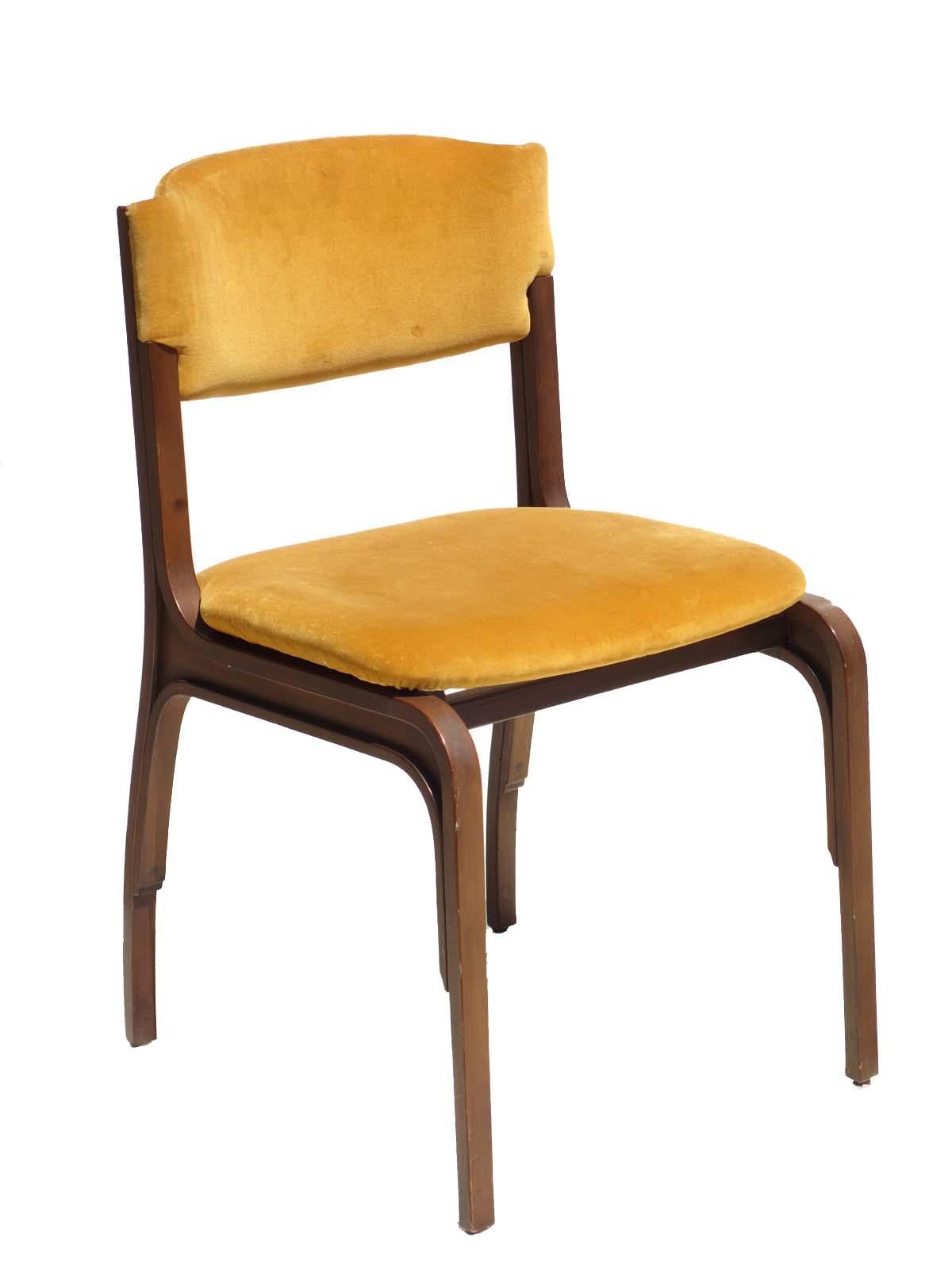 Yellow velvet and wood.
Very good condition.
Measures: H seat 47 cm
Italy, 1964.