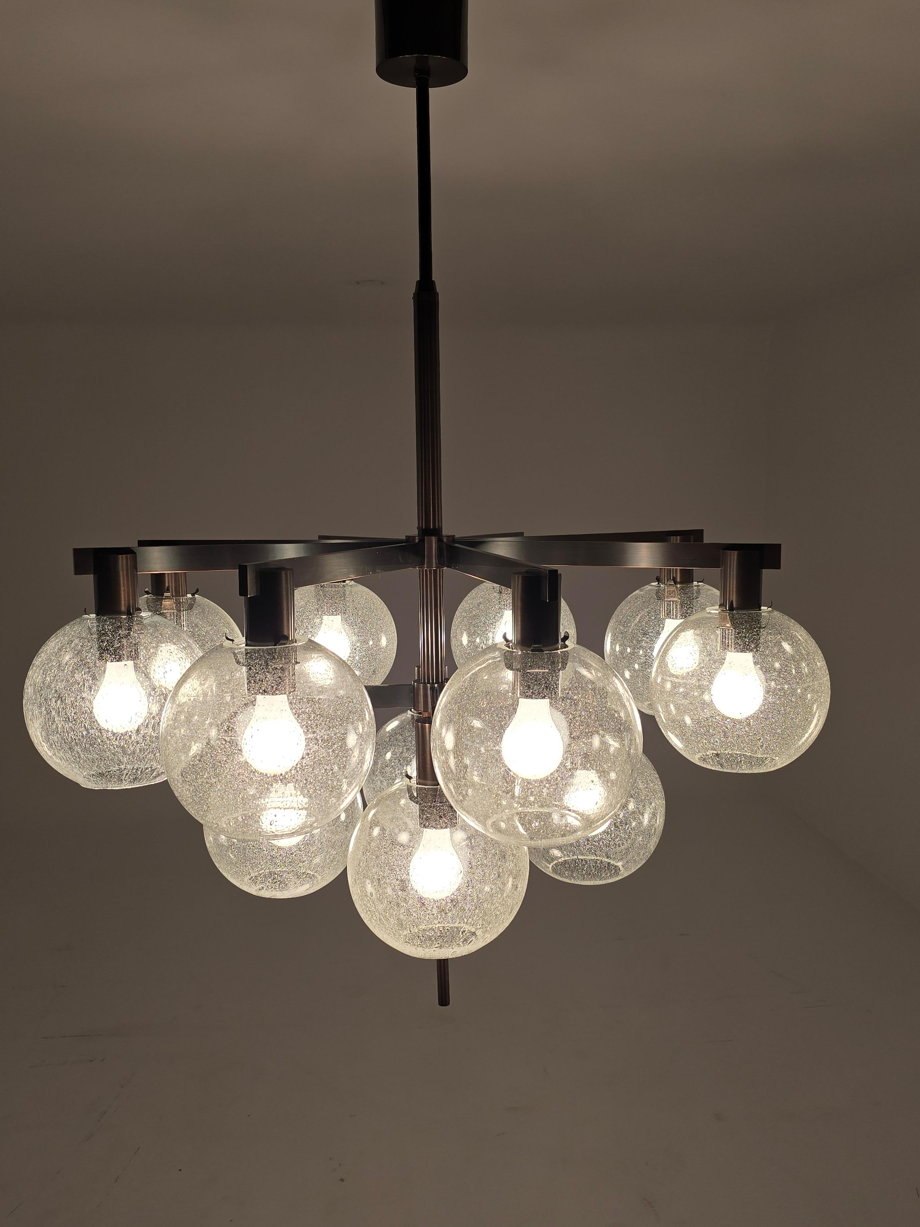 1960  Lampadario in ottone antico Hans-Agne Jakobsson  Modello 348/12 In condizioni buone in vendita a St- Leonard, Quebec
