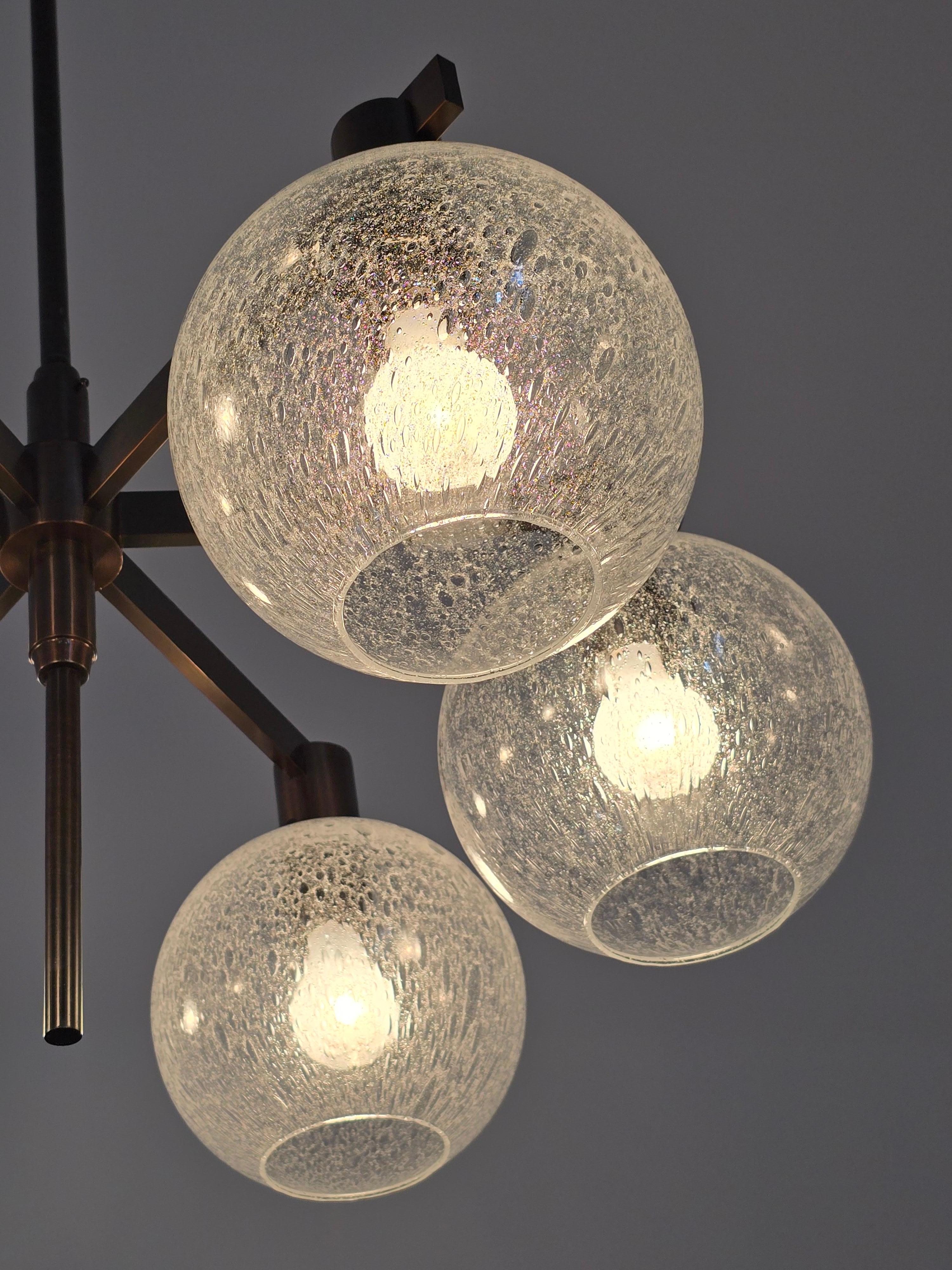 1960 Lampadario Hans-Agne Jakobsson in ottone antico modello 348/6 in vendita 2