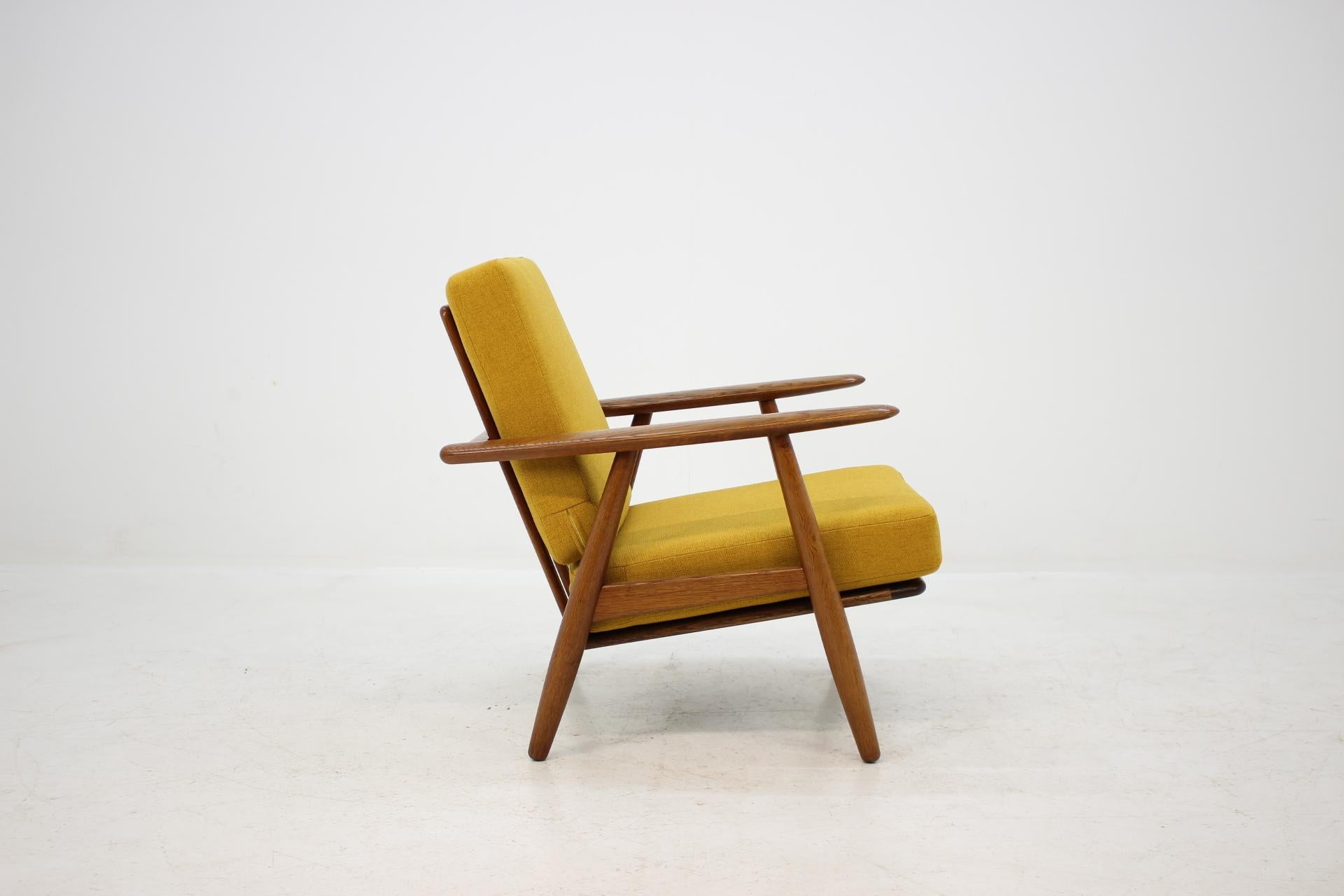 Mid-Century Modern 1960 Hans Wegner GE-240 Cigar Chair