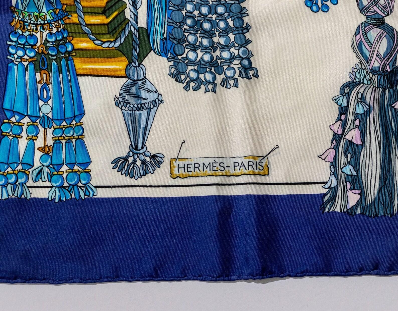 1960 Hermès Pañuelo de sarga de seda azul 