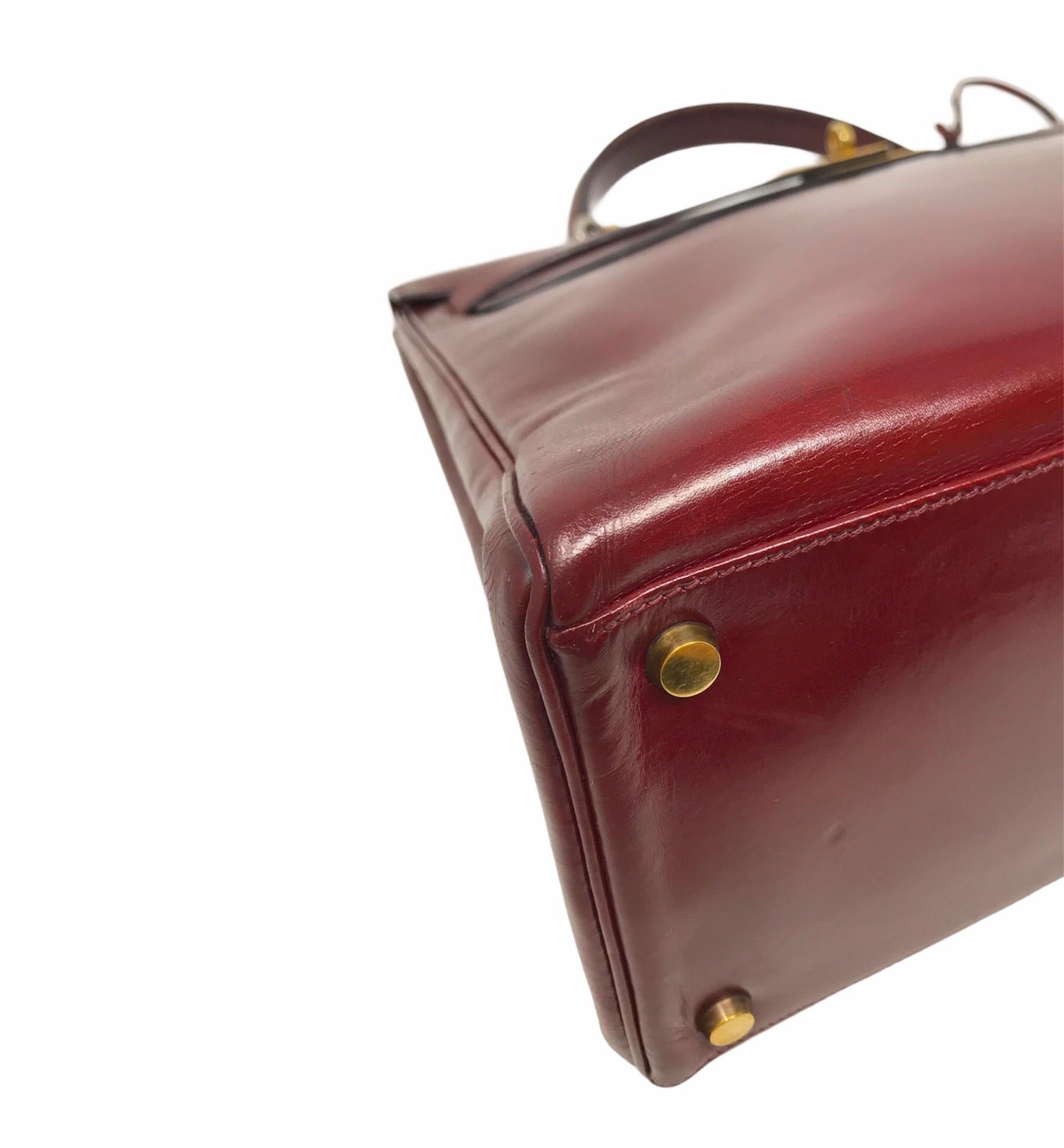 1960 Hermès Kelly 35 Rouge H Vintage  In Good Condition For Sale In Milan, IT