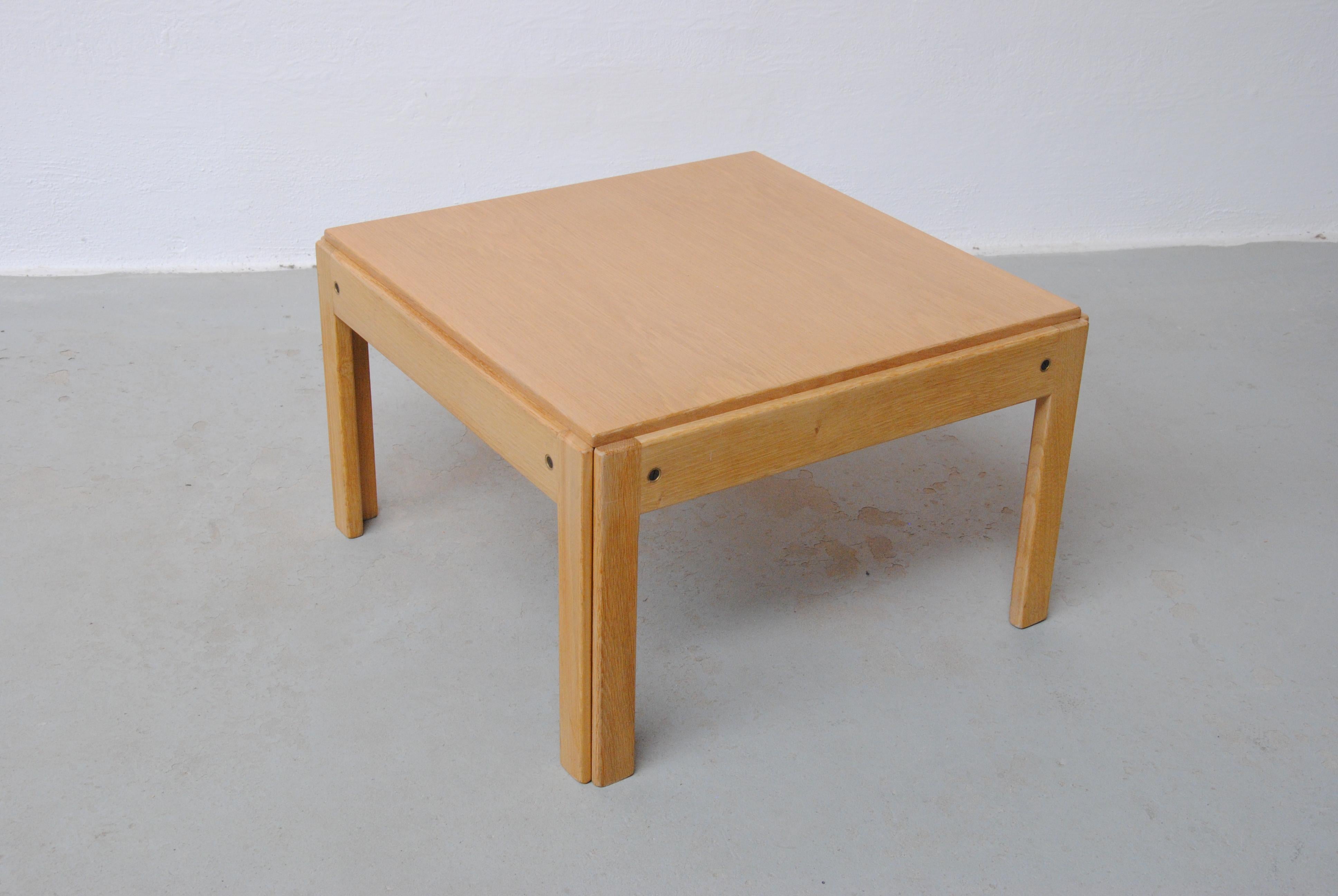 1960 Illum Wikkelso Fully Restored Danish Oak Plexus Side Table by CFC Silkeborg In Excellent Condition For Sale In Knebel, DK