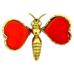 1960 Italian 18K Gold Coral Butterfly Brooch – Heart-Shaped Wings – 10.18g