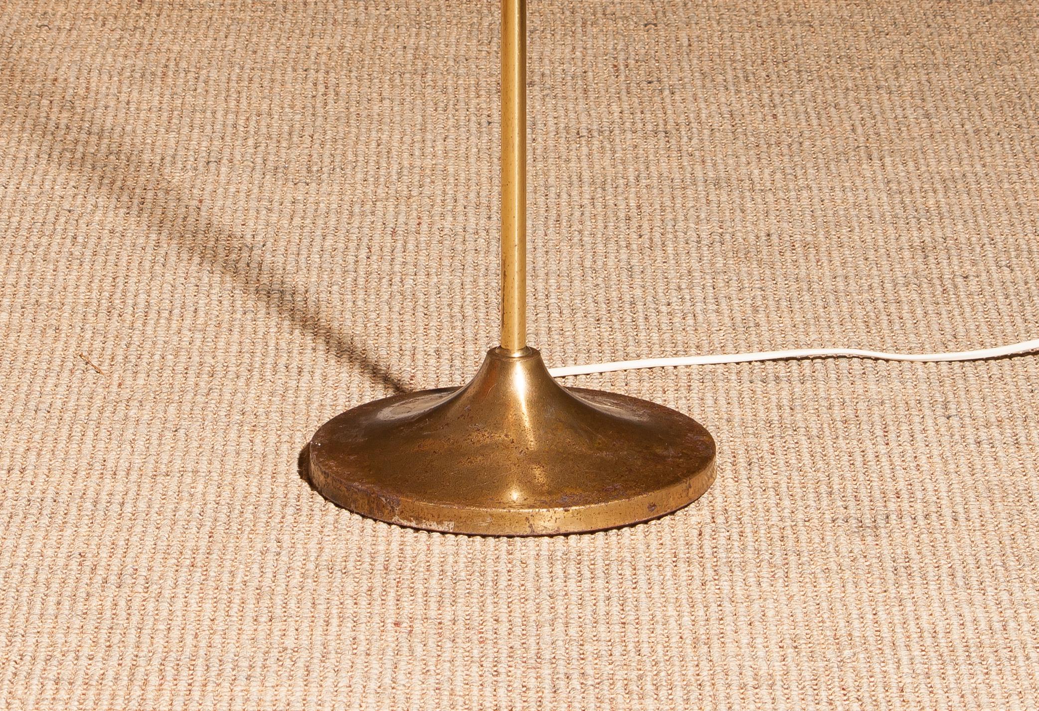 1960 Italian Brass Floor Lamp with Five Brushed Brass Shades In Fair Condition In Silvolde, Gelderland