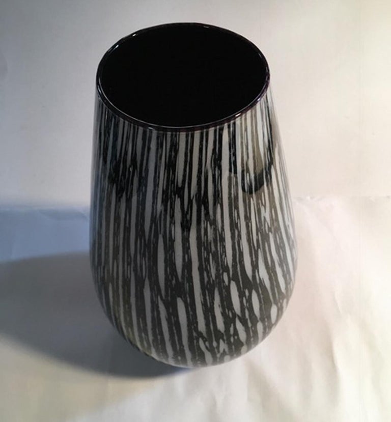 1960 Italian Modern Design Vase in Black and White Blown Glass For Sale
