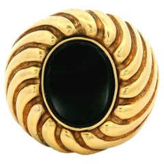 1960 Italian Swirl Ring in 18K Gold with Black Onyx Cabochon