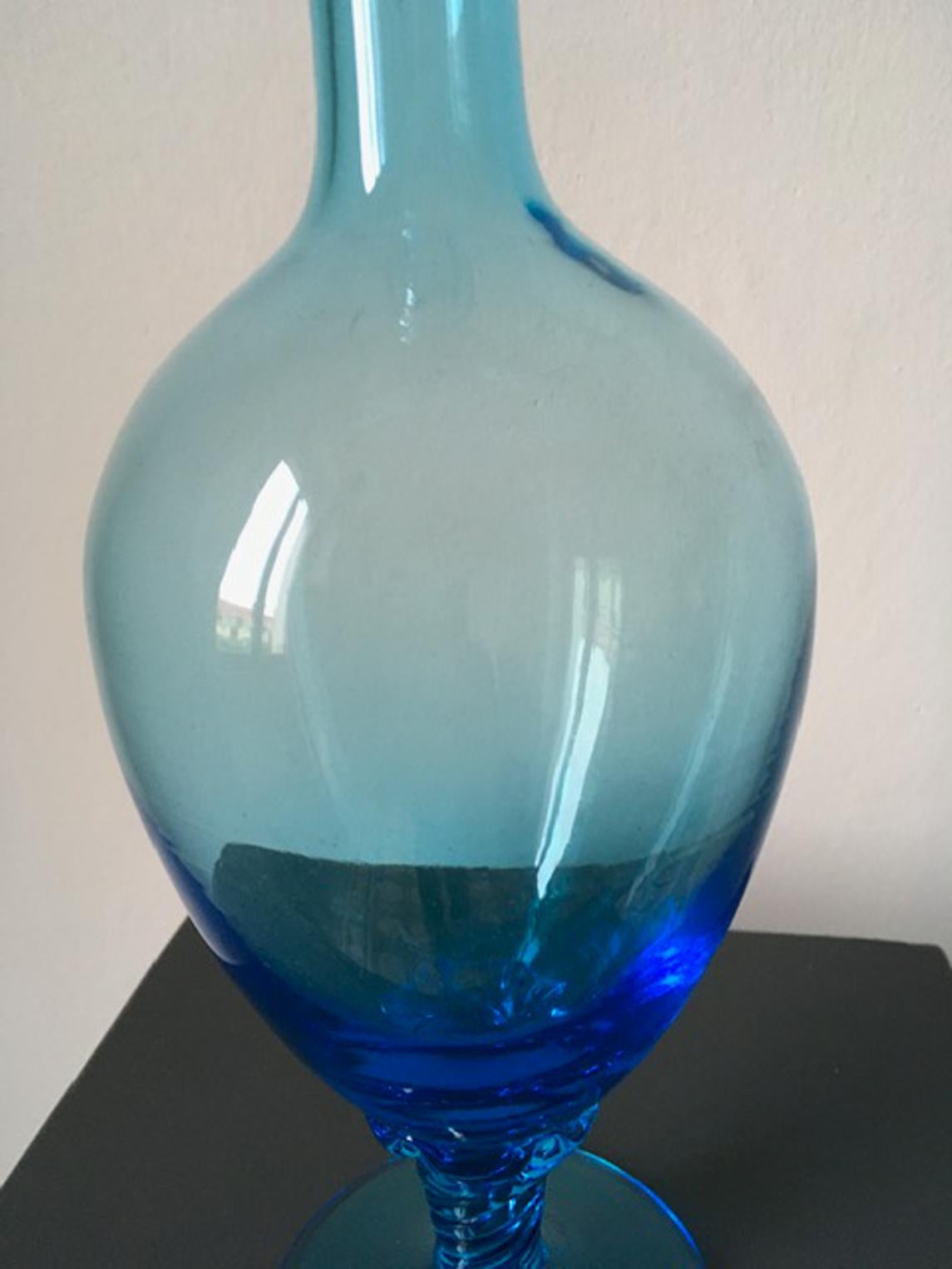 1960 Italy Post-Modern Murano Turquoise Blown Glass Bottle In Good Condition For Sale In Brescia, IT