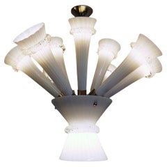 Lustre trompette Venini en verre de Murano opalin et laiton, Italie 1960