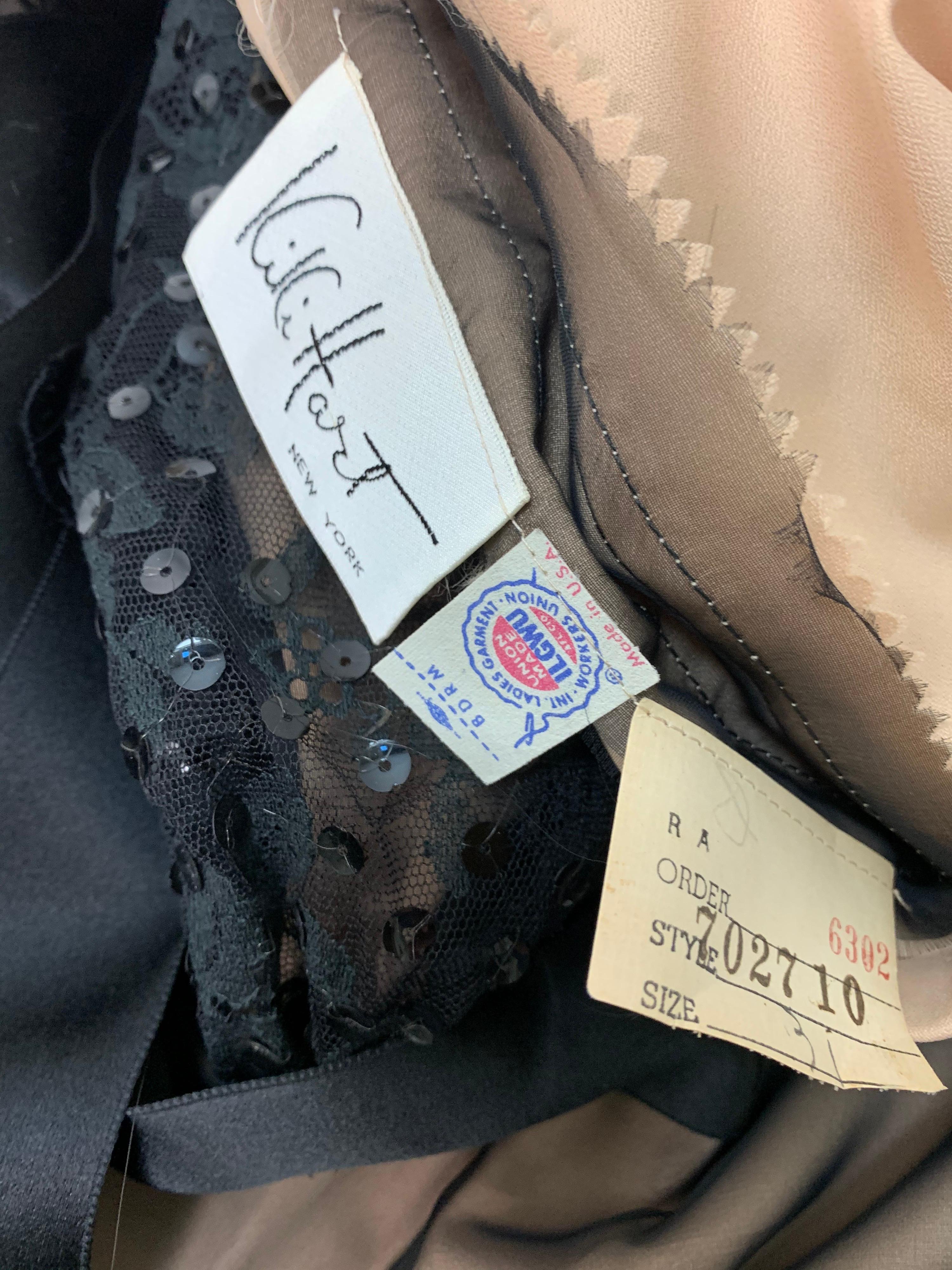1960 Kiki Hart Vestido negro de encaje y lentejuelas con cinturón de raso de seda negro en venta 12
