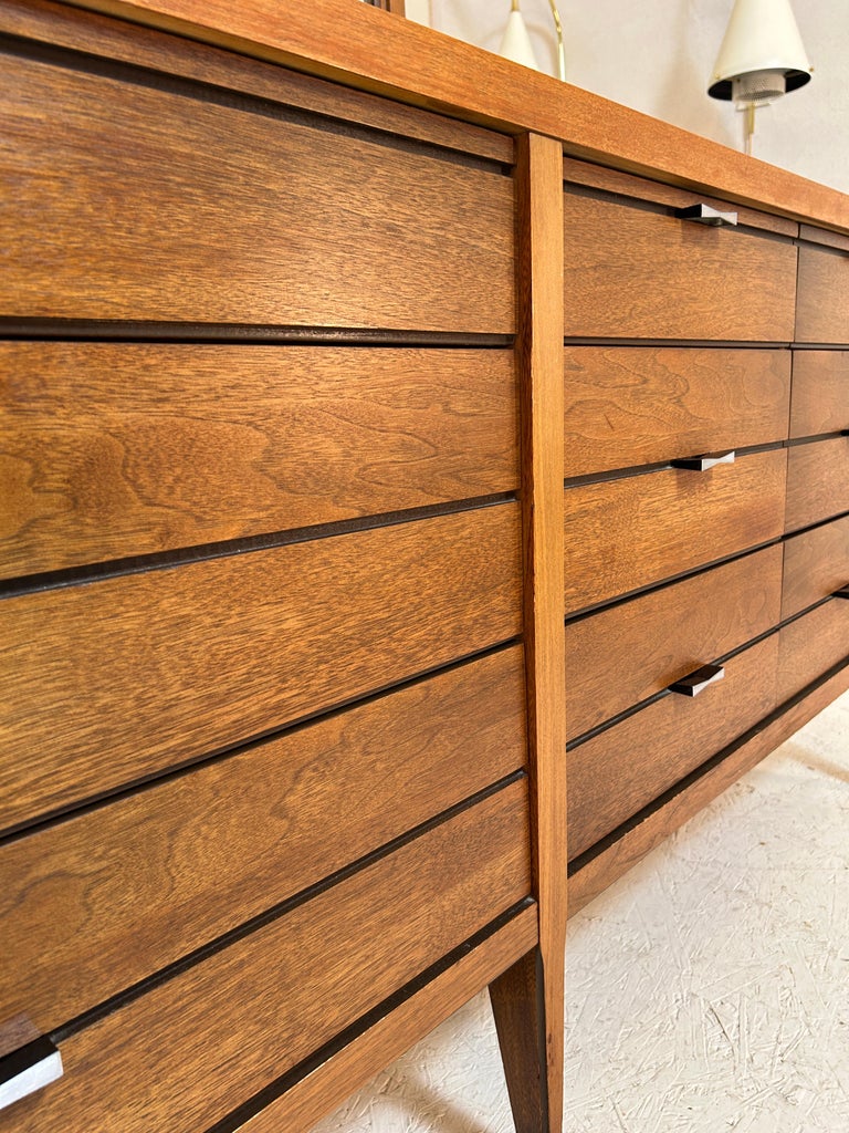 1960 Lane Tuxedo Bowtie Dresser and Mirror For Sale at 1stDibs