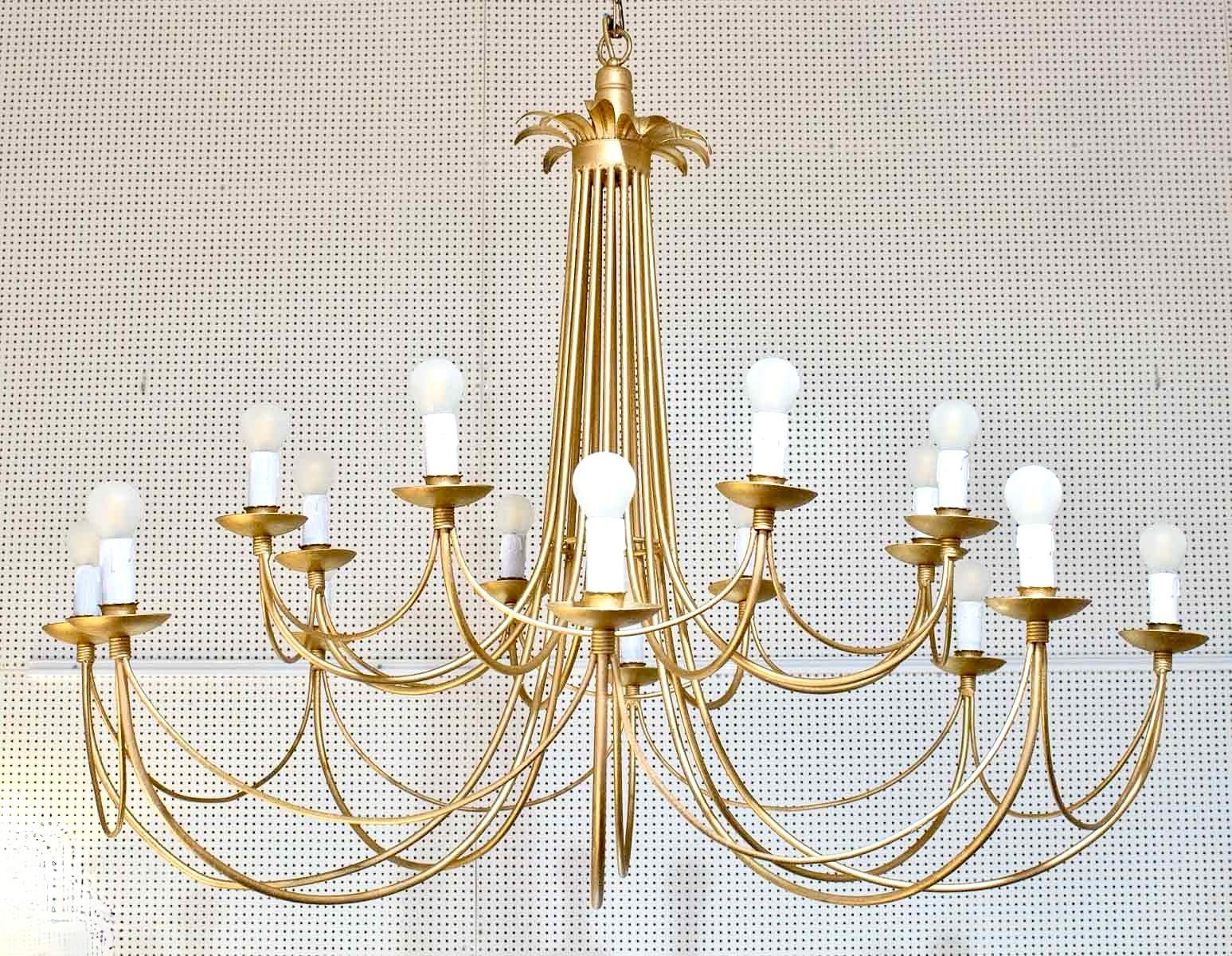 French 1960 Large 16-light chandelier by Maison Roche For Sale