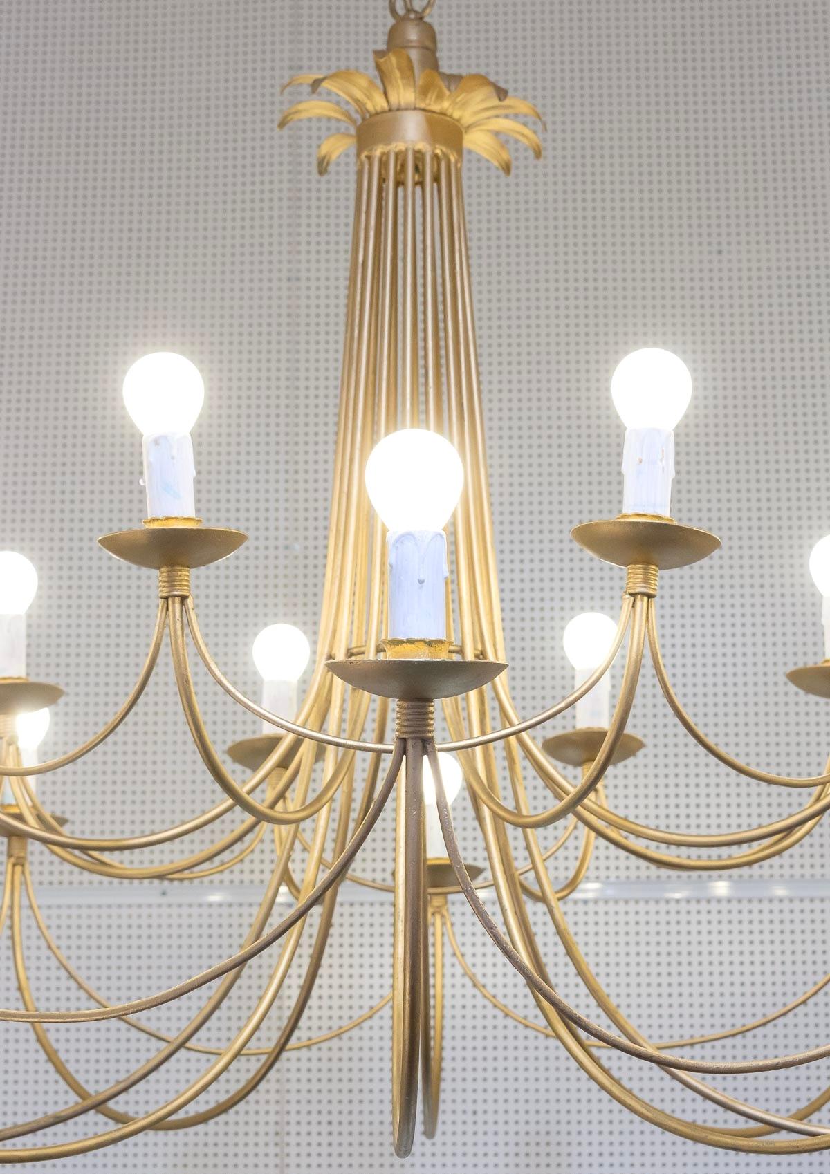 Milieu du XXe siècle Grand lustre à 16 lumières de Maison Roche, 1960 en vente