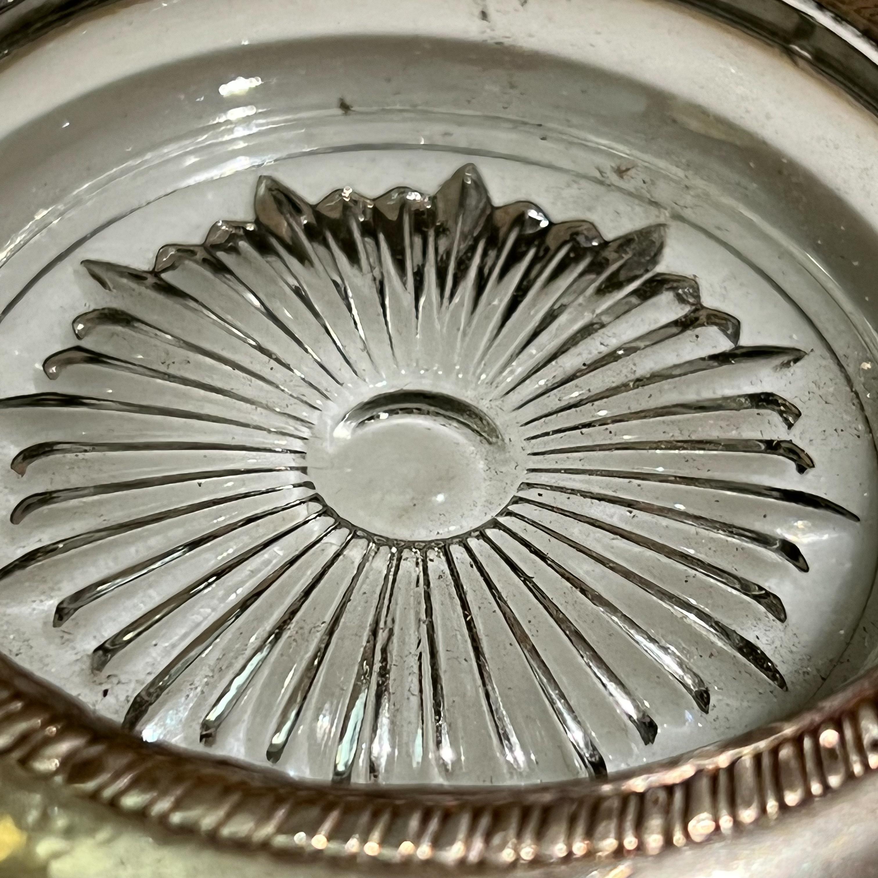 1960 Leonard Italy Sunburst Ashtray Coaster Catchall in Silver and Crystal  Glass For Sale at 1stDibs