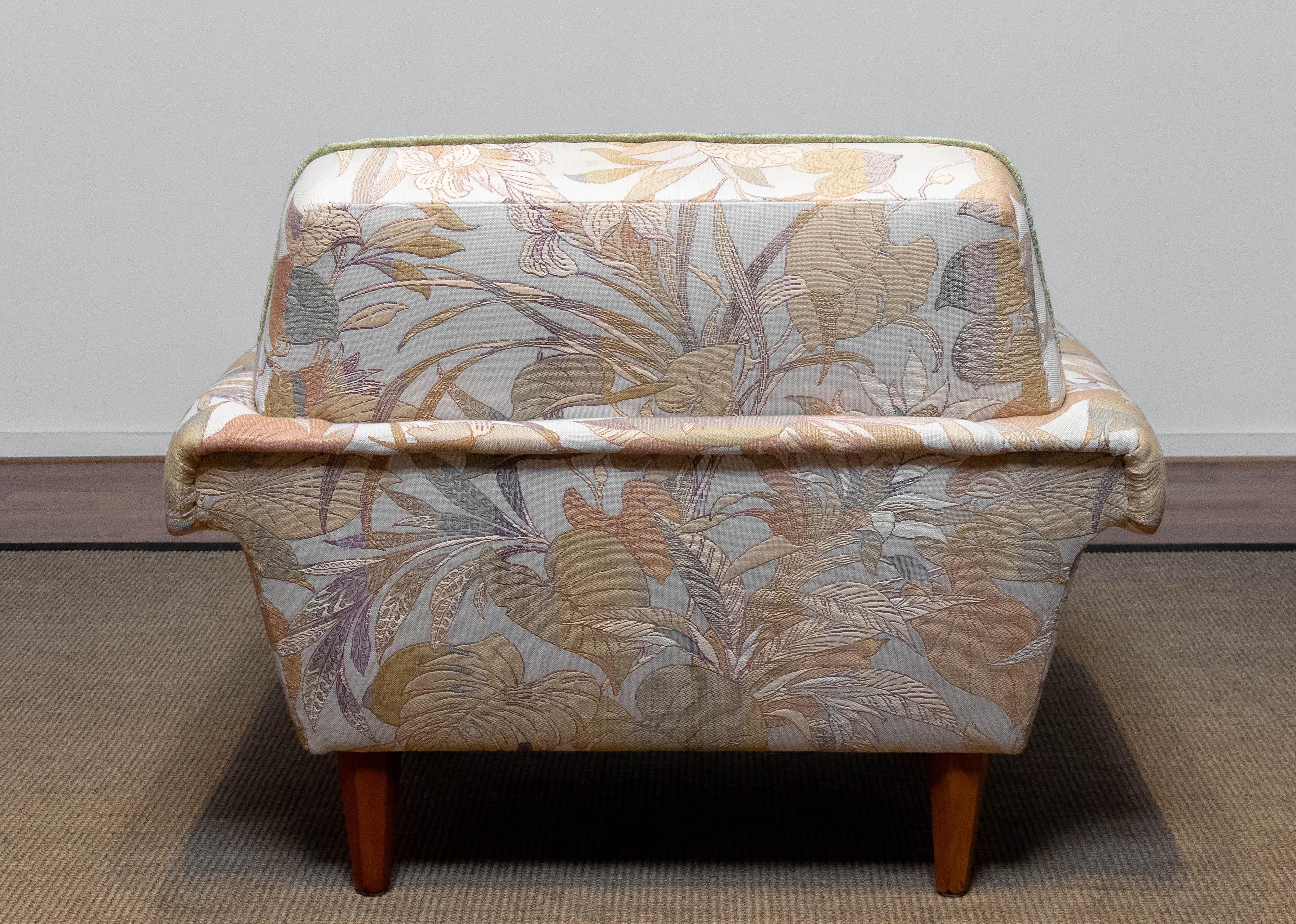 Milieu du XXe siècle Chaise longue avec tissu jacquard attribuée à Johannes Andersen pour Trensums, 1960 en vente