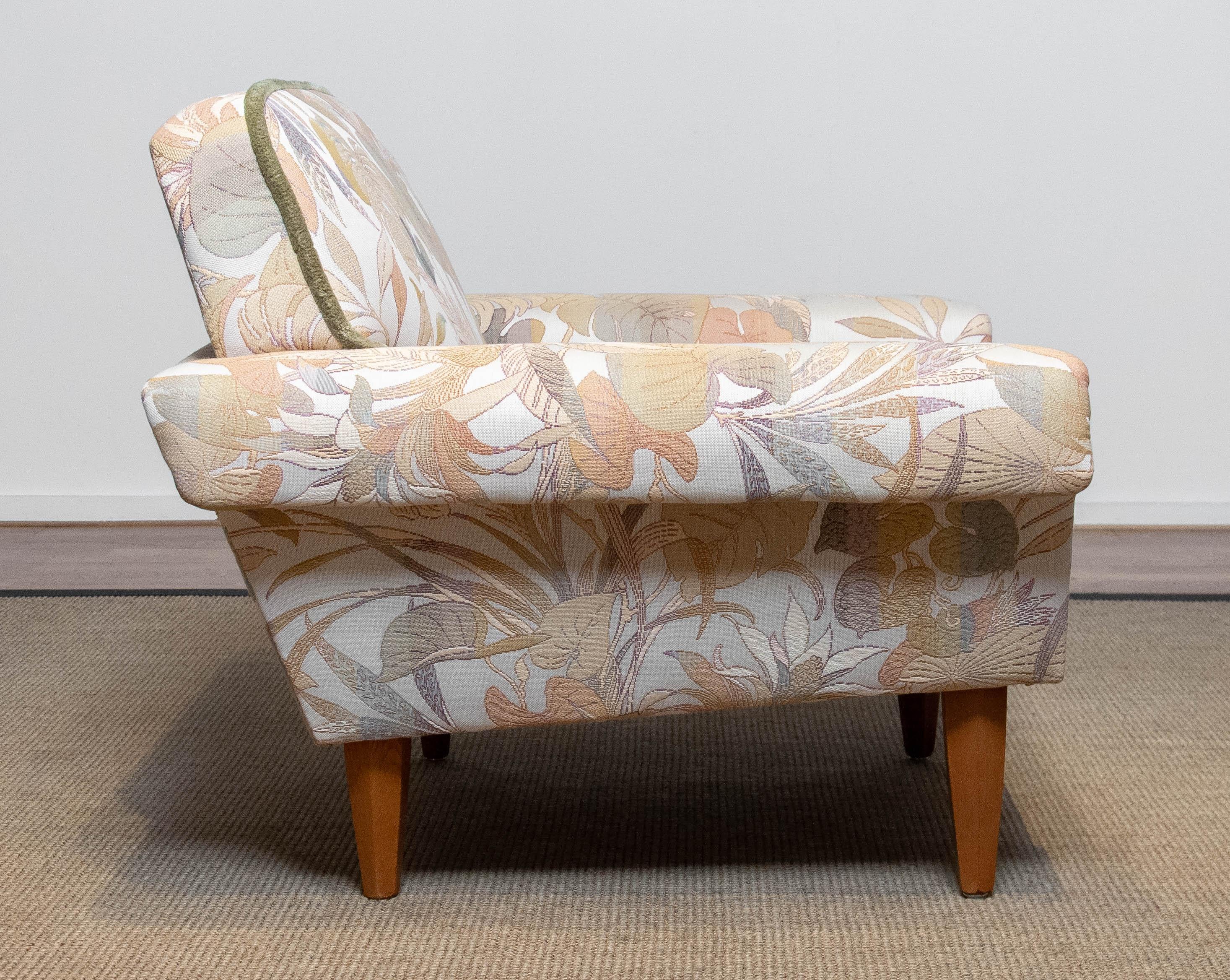 1960 Lounge Chair With Jacquard Fabric Attributed Johannes Andersen For Trensums For Sale 3
