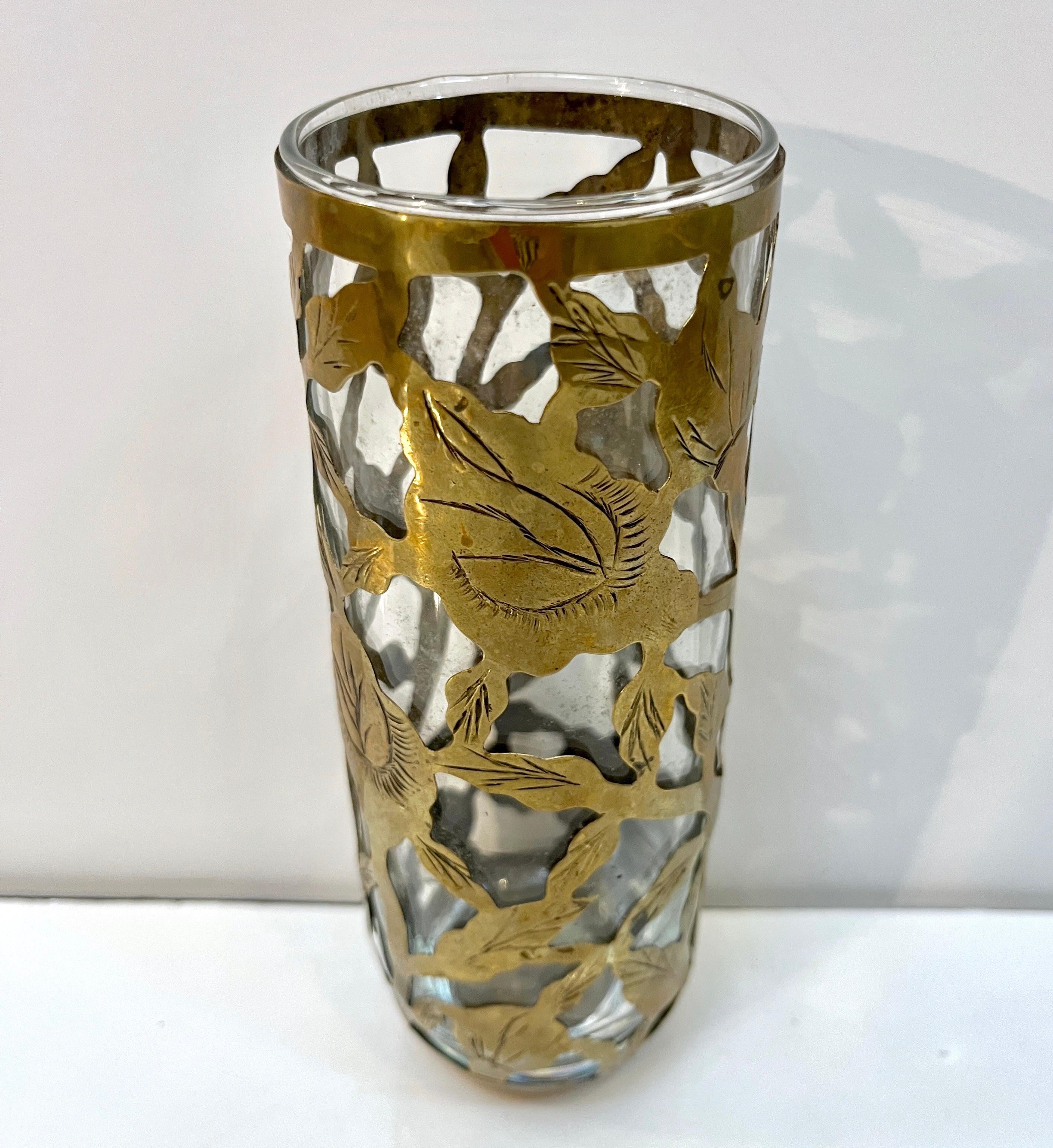1960 Mexican Set 4 Drinking Glasses Encased in Etched Cutwork Floral Brass Decor For Sale 6