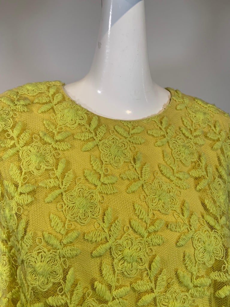 1960 Mr. Blackwell Fluorescent Yellow Embroidered Floral Net Trapeze Dress  For Sale 3