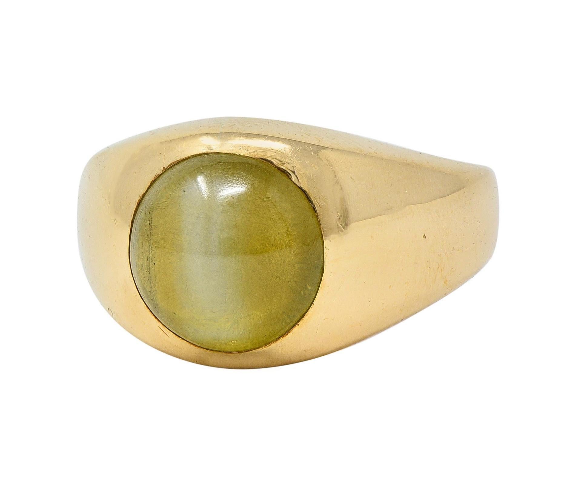 1960 Natural Cat's Eye Chrysoberyl 14 Karat Yellow Gold Vintage Signet Ring GIA For Sale 1