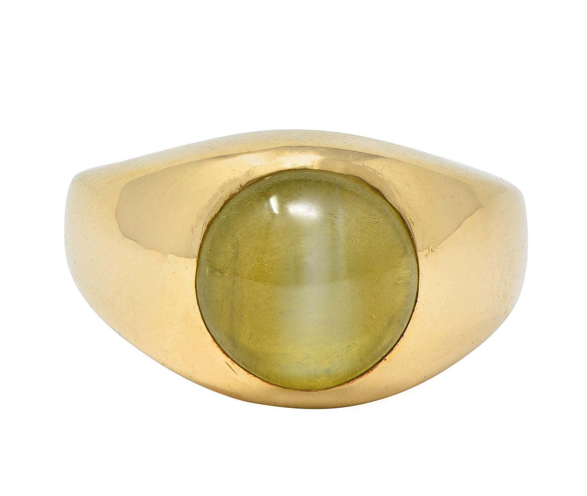 1960 Natural Cat's Eye Chrysoberyl 14 Karat Yellow Gold Vintage Signet Ring GIA For Sale 2