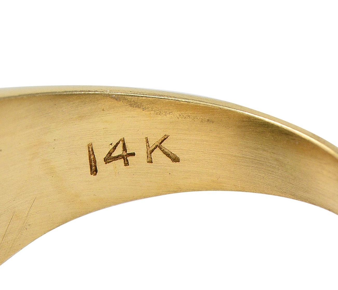 1960 Natural Cat's Eye Chrysoberyl 14 Karat Yellow Gold Vintage Signet Ring GIA For Sale 3