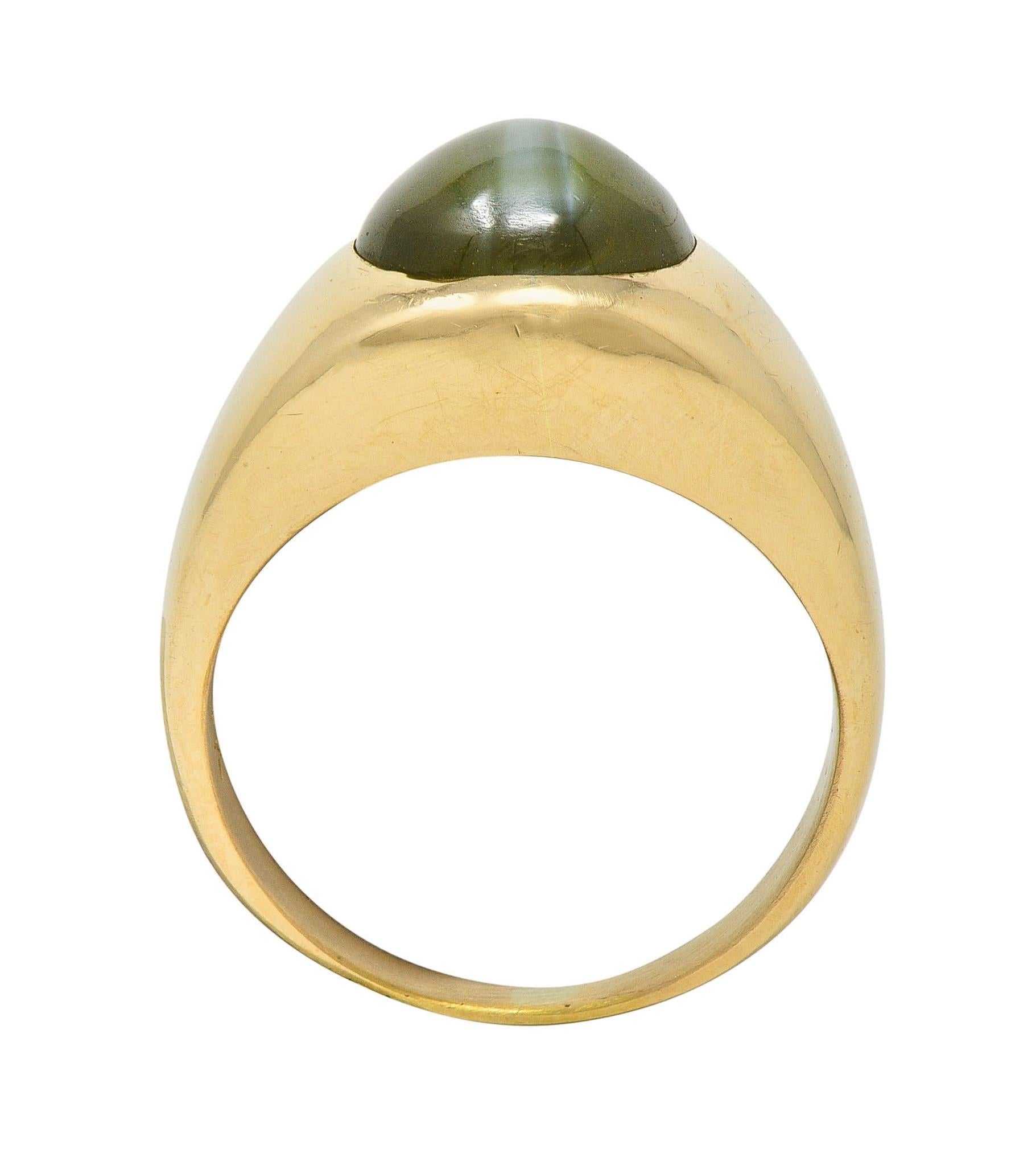 1960 Natural Cat's Eye Chrysoberyl 14 Karat Yellow Gold Vintage Signet Ring GIA For Sale 4