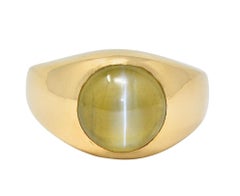 1960 Natural Cat's Eye Chrysoberyl 14 Karat Yellow Gold Vintage Signet Ring GIA