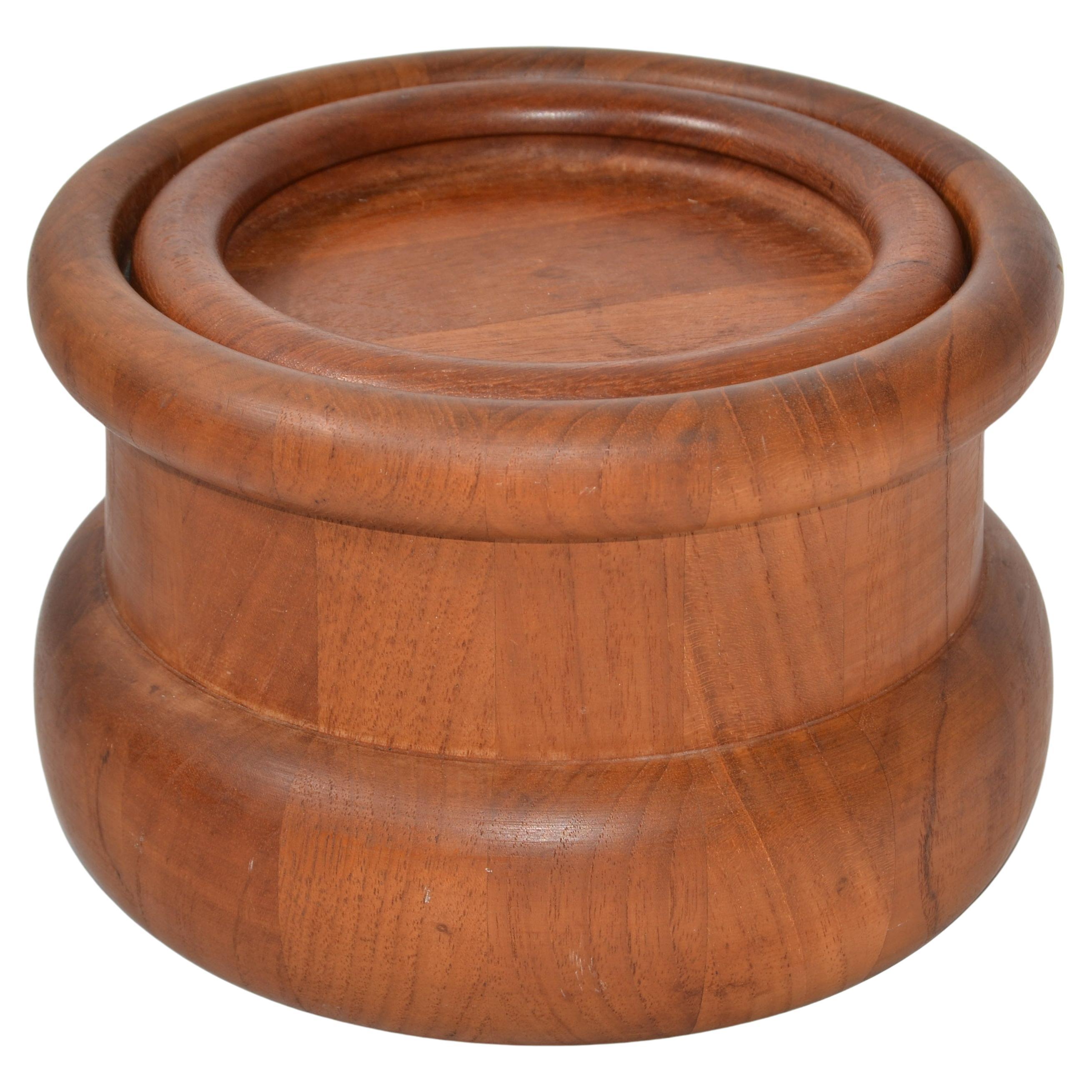 1960 Nissen Denmark Eames Era Scandinavian Modern Round Teak Lidded Ice Bucket For Sale