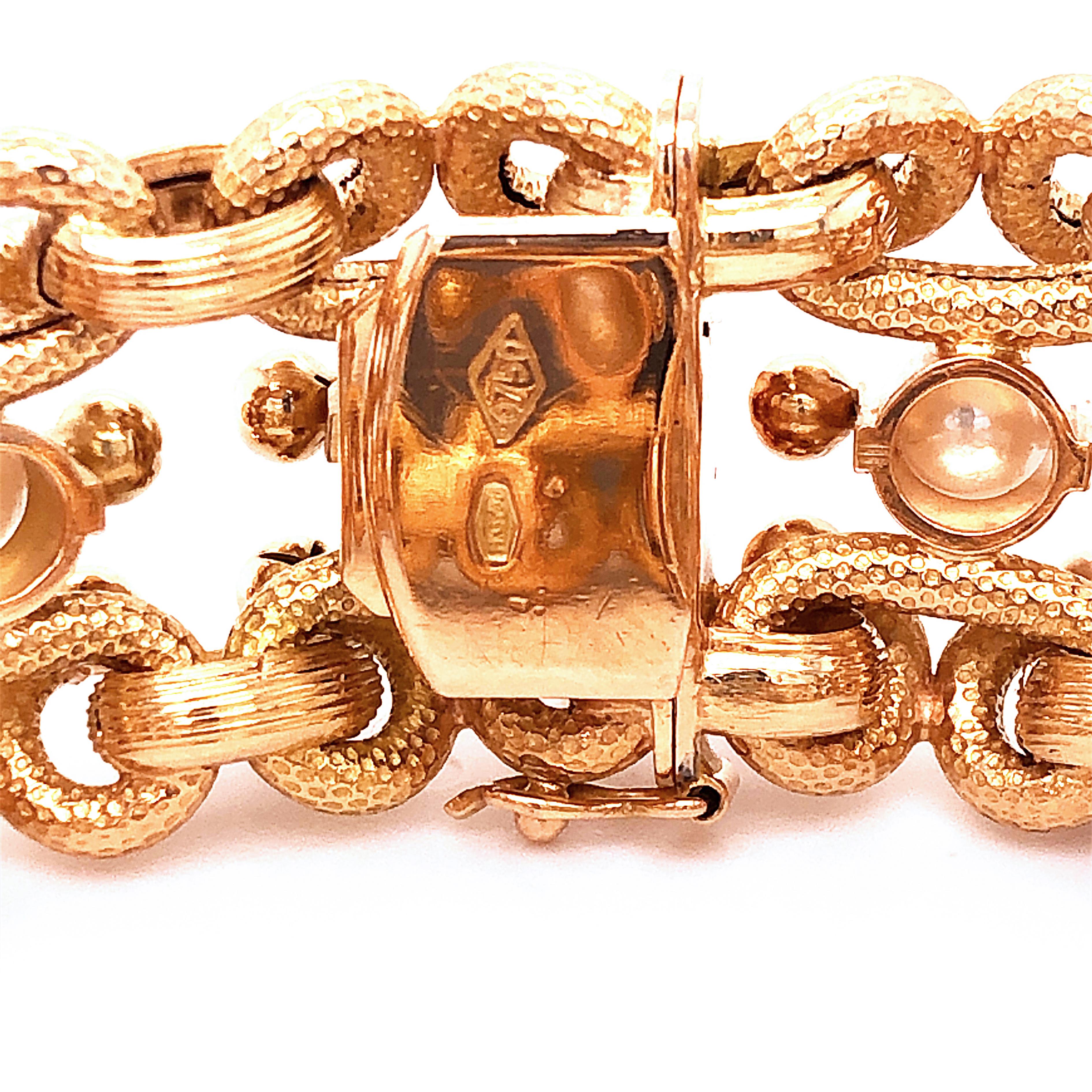 1960 One-of-a-Kind Milanese Akoya Pearl Yellow Gold Solid Handcrafted Bracelet In New Condition For Sale In Valenza, IT