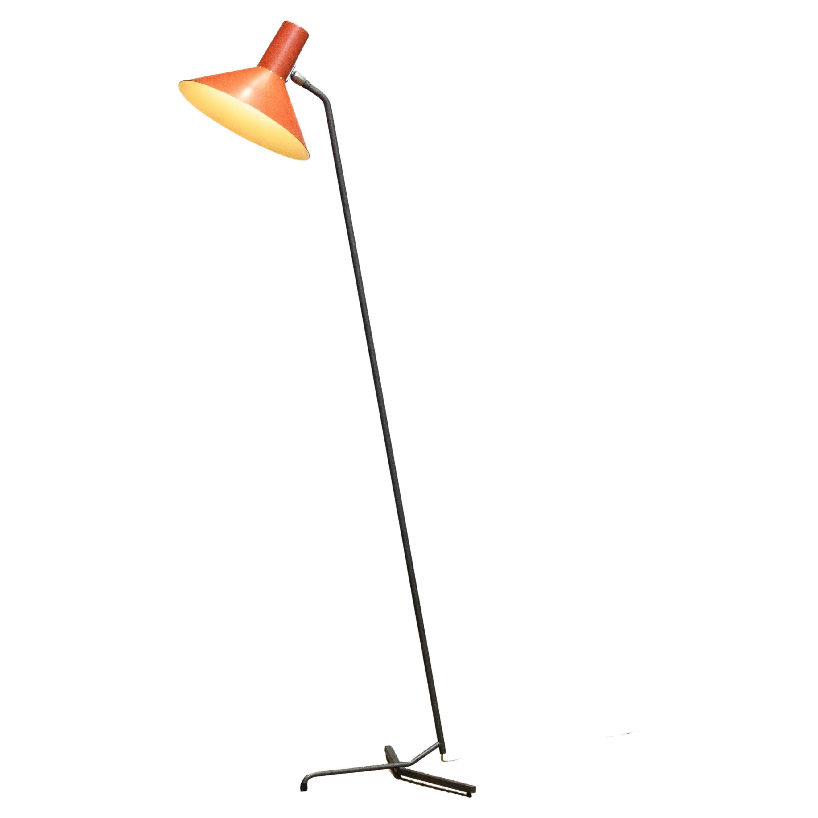 Niederländische Grashüpfer-Stehlampe von JJM Hoogervorst für Anvia, orange, 1960  im Angebot
