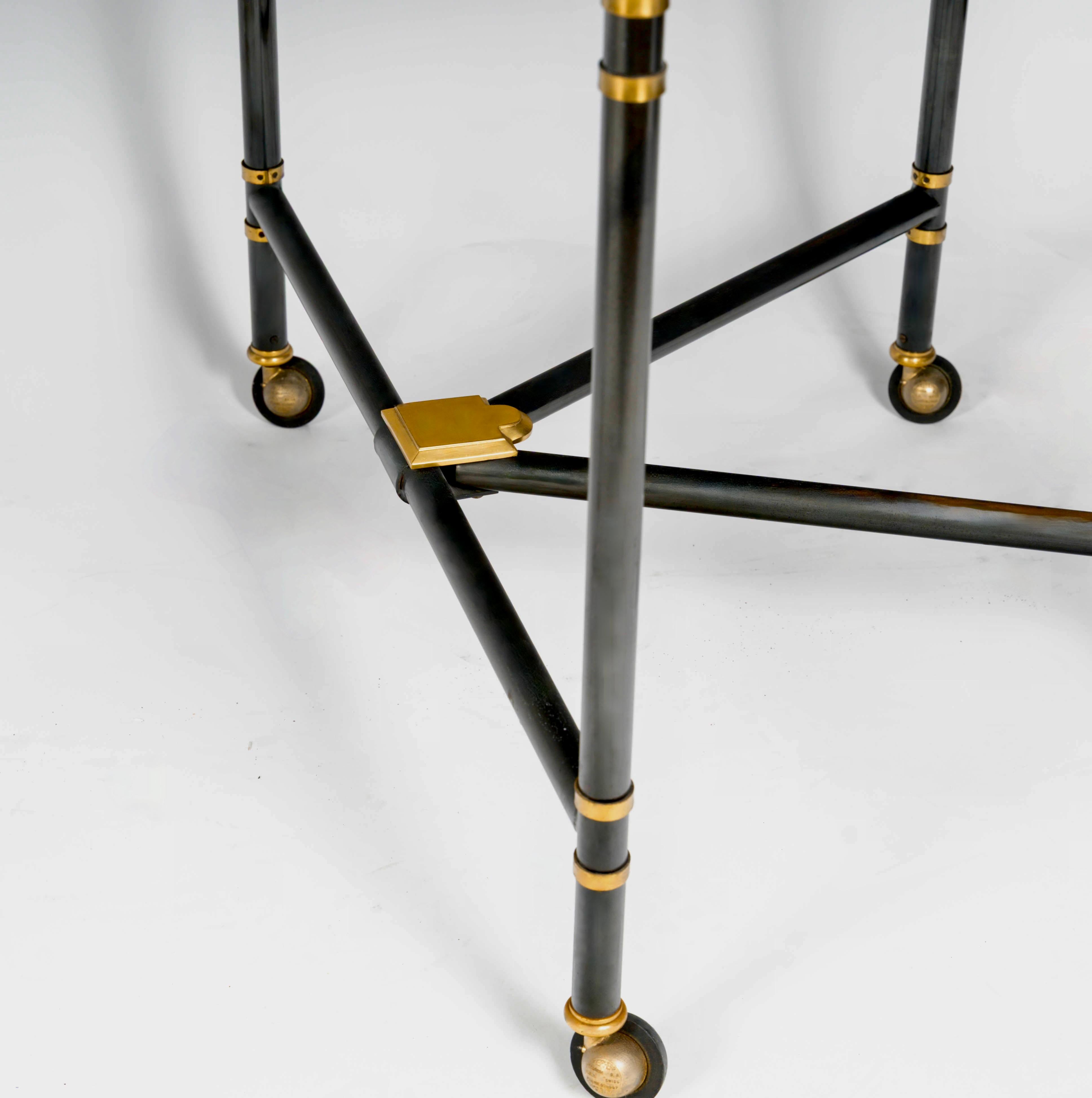 1960 Table à rallonge ovale, modèle Royale, pièce emblématique de la Maison Jansen France en vente 1