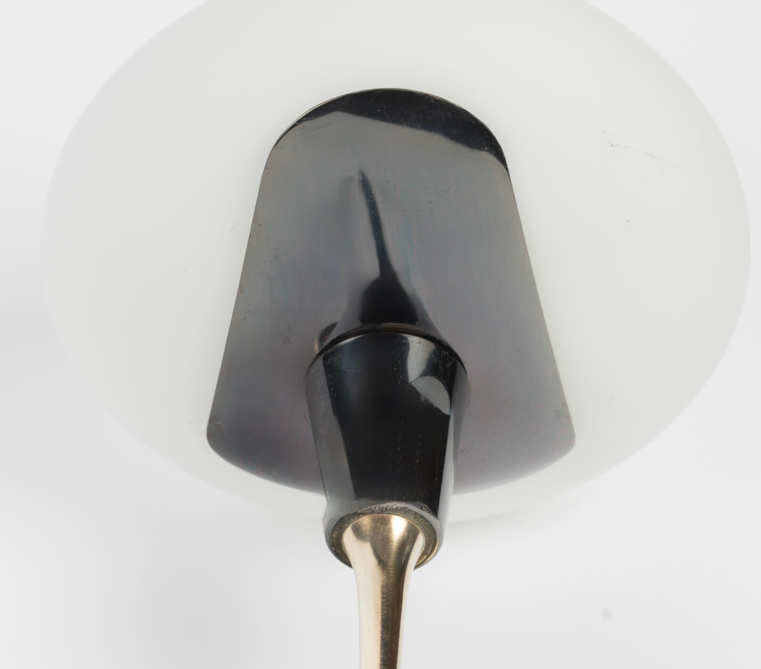 1960 Coppia di applique in bronzo di Félix Agostini per Maison Arlus In condizioni buone in vendita a Saint-Ouen, FR