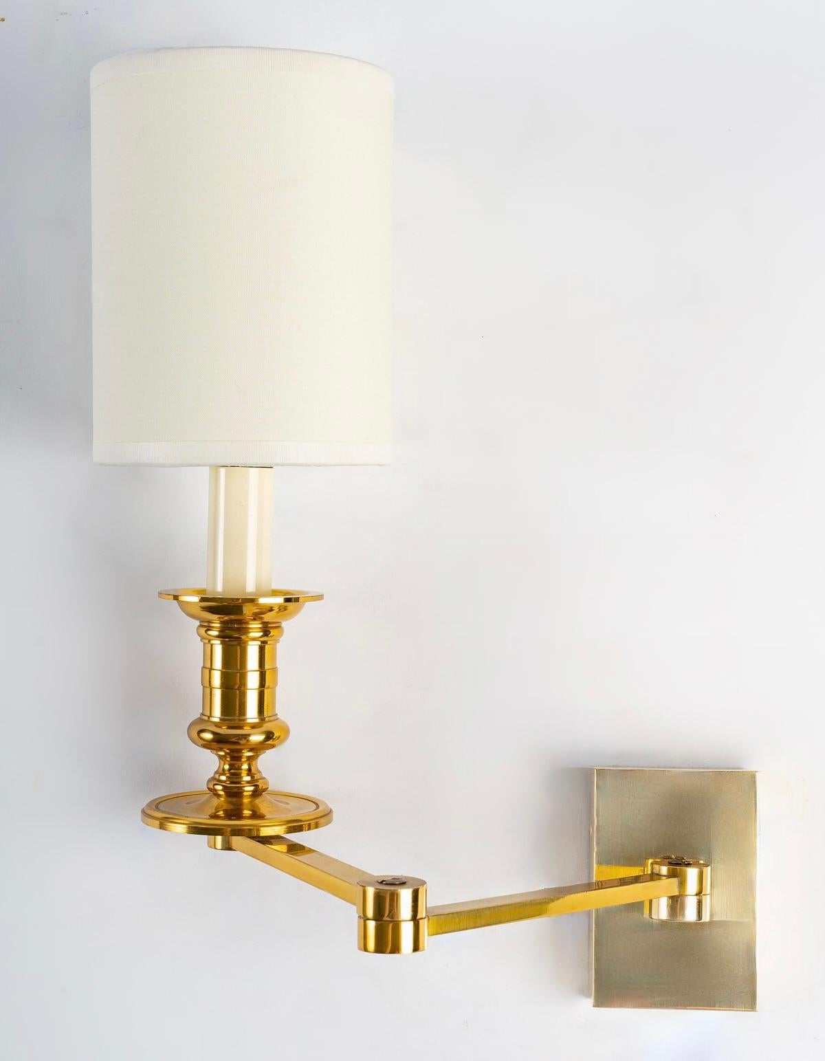 1960, Pair of Sconces with Pivoting Arm in Gilded Bronze by Maison Jansen In Good Condition For Sale In Saint-Ouen, FR