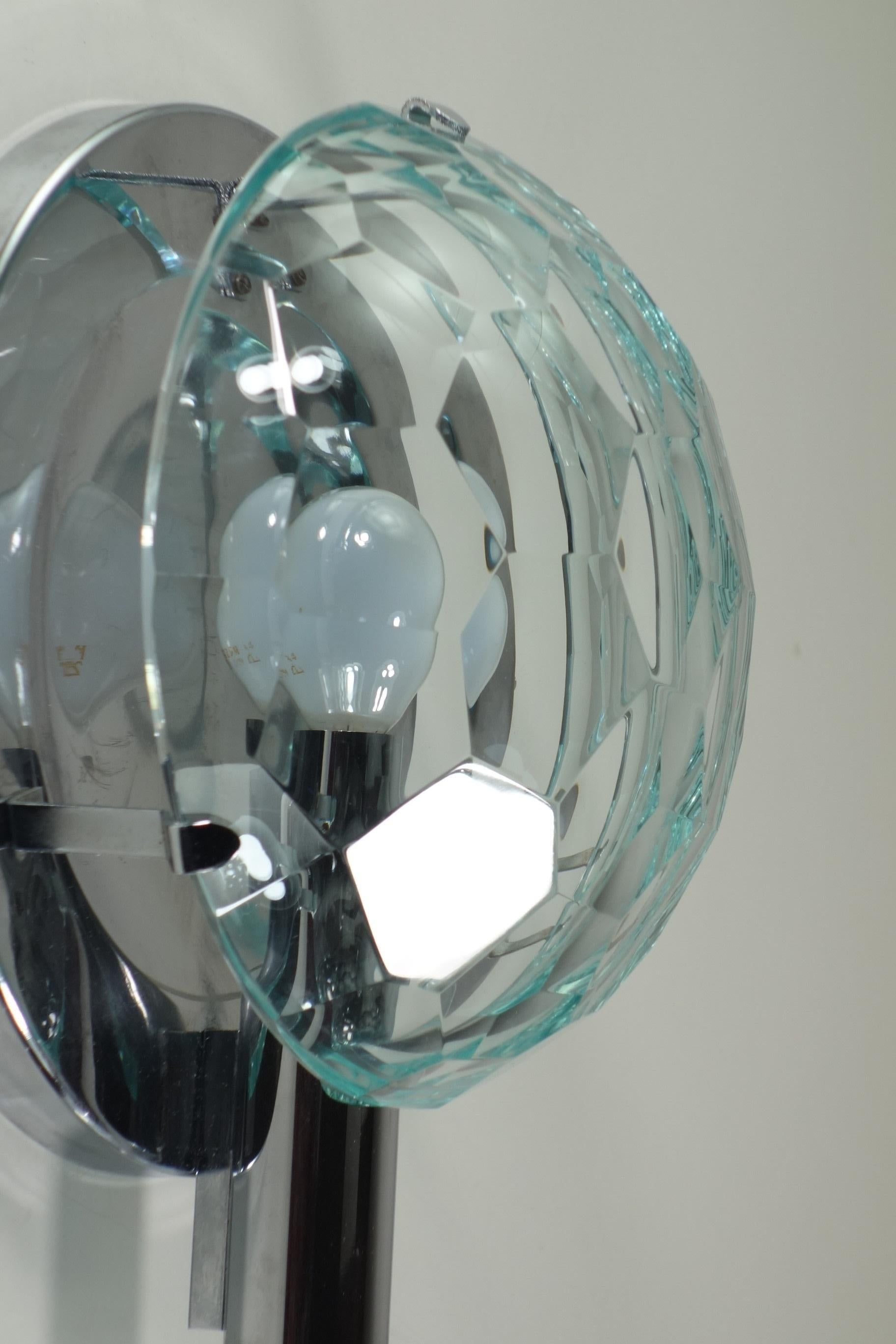 1960 Lumi Italian Space Age Design Crystal Facetted Chrome Wall Lamps For Sale 2
