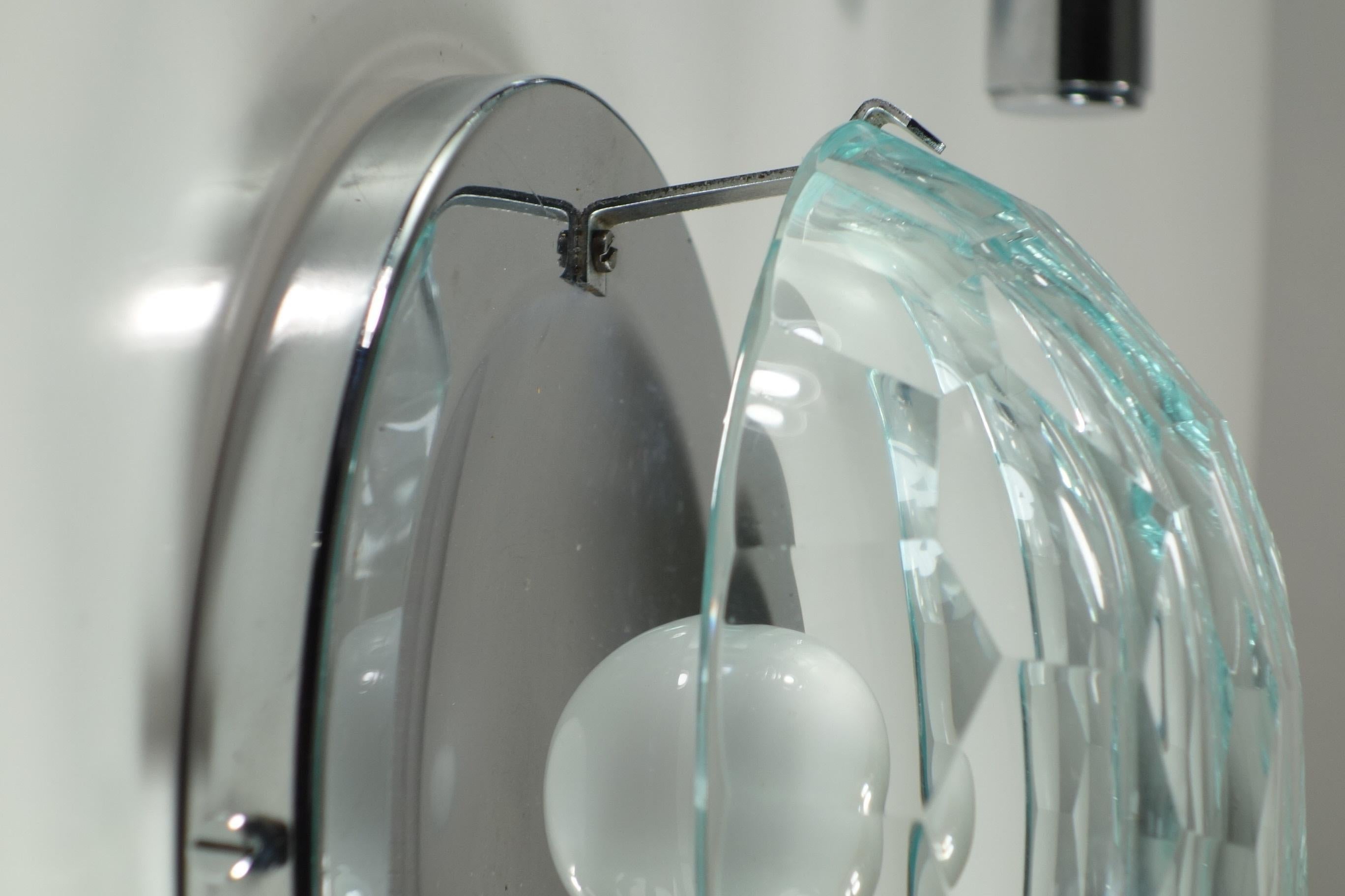 1960 Lumi Italian Space Age Design Crystal Facetted Chrome Wall Lamps For Sale 3