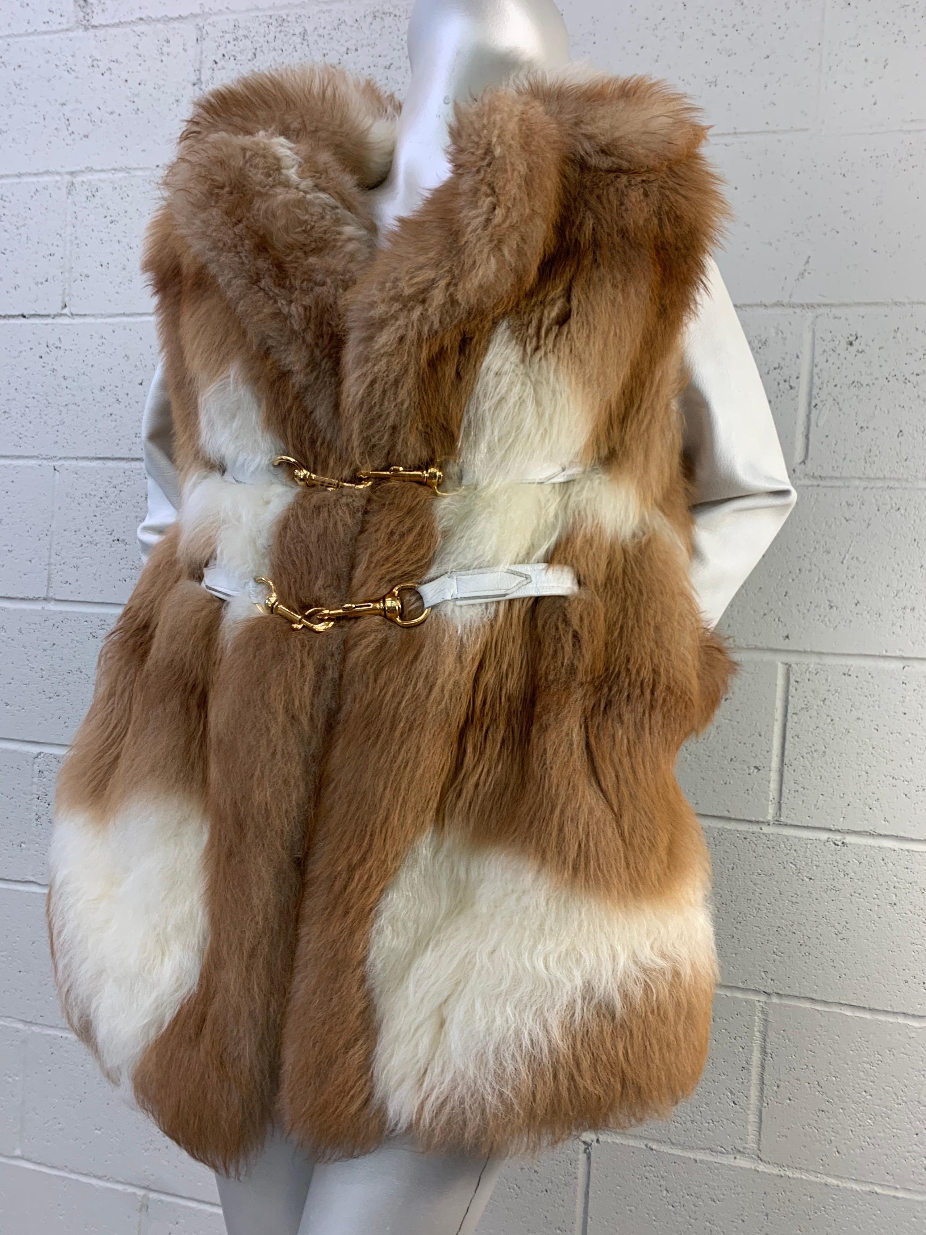 1960 Rare Mod-Styled Natural Vicuna Fur and White Leather Coat Jacket In Excellent Condition In Gresham, OR