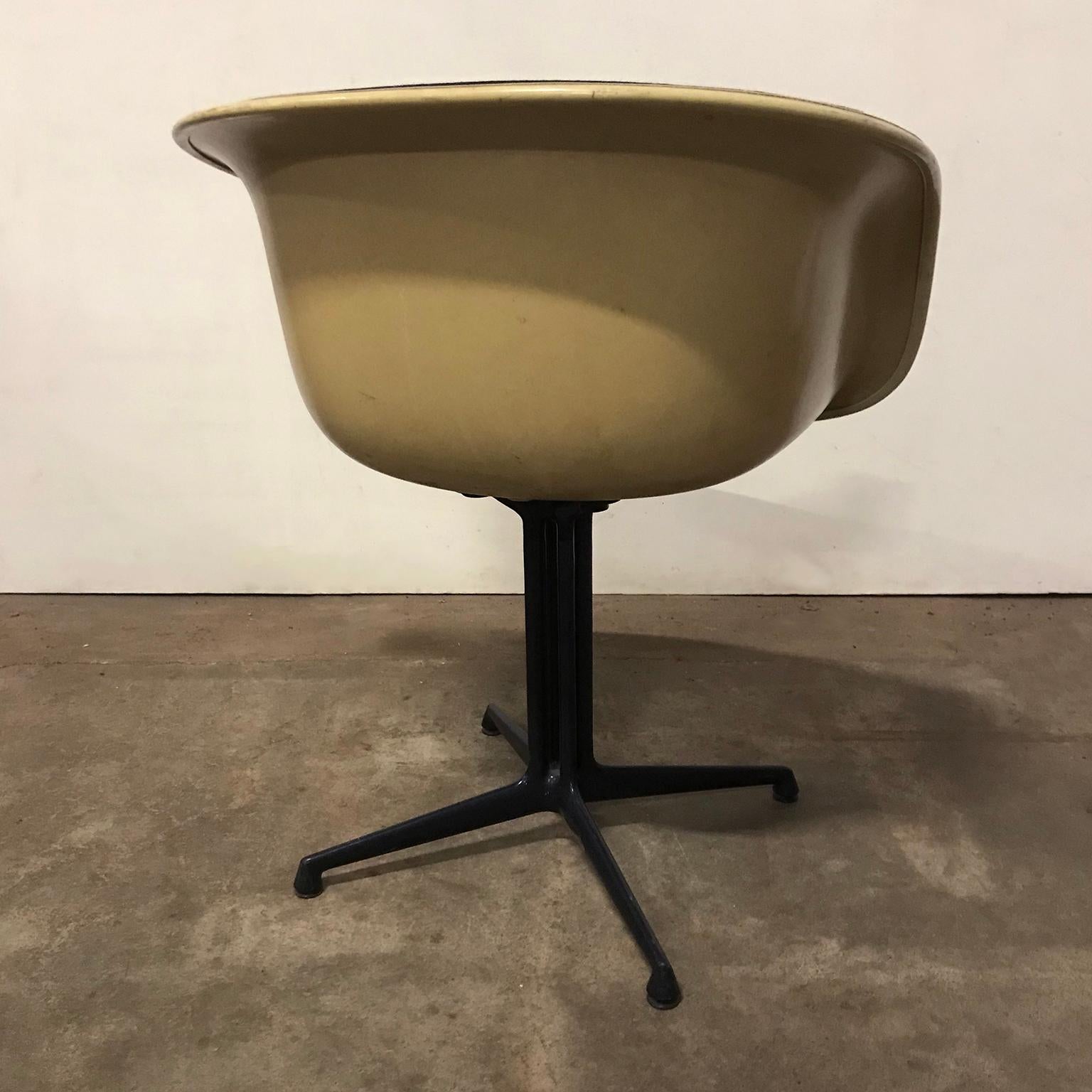 Mid-Century Modern 1960, Ray and Charles Eames, Original La Fonda Chair by Miller in First Fabric