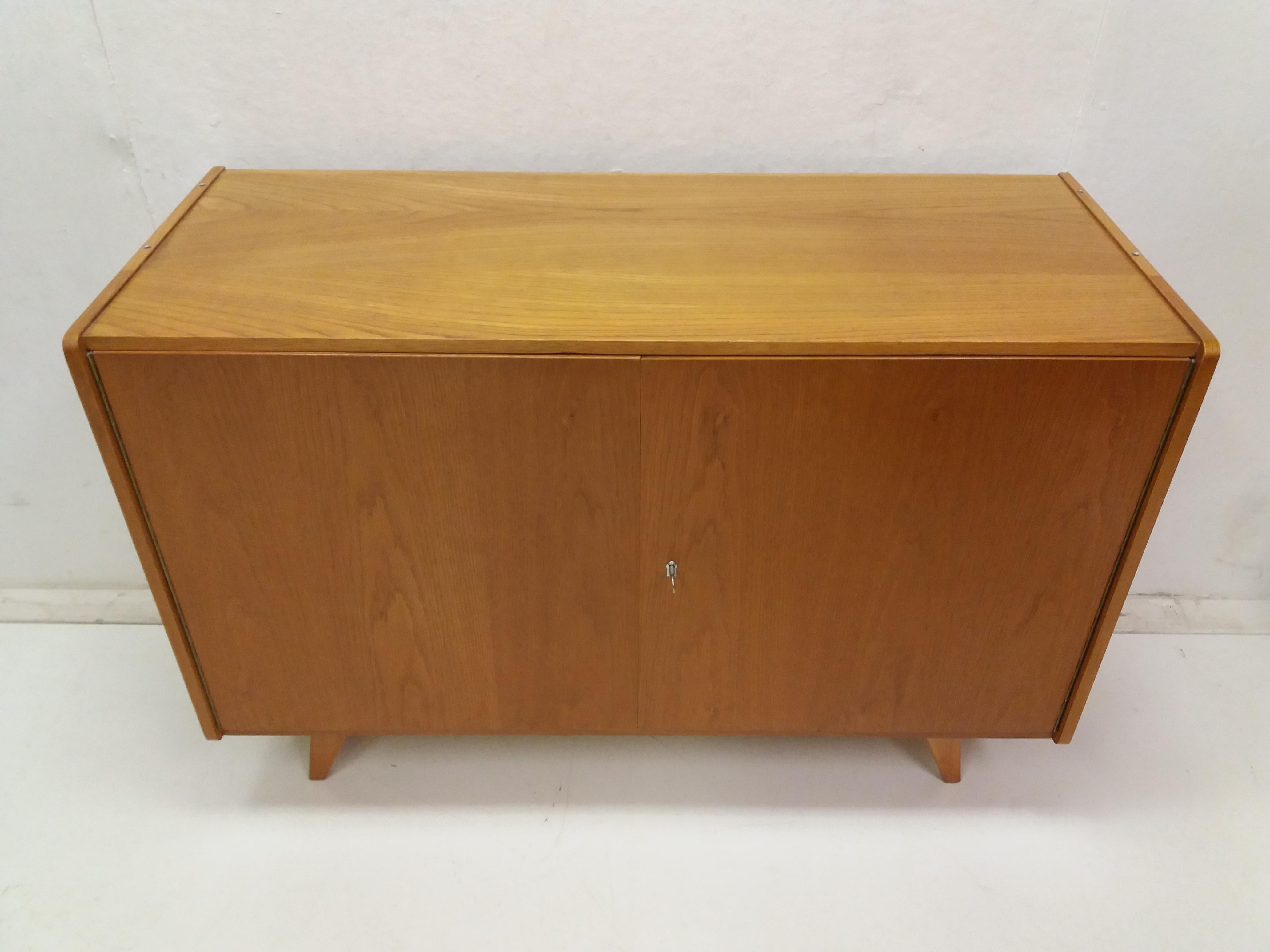 Mid-Century Modern 1960 Retro Oak Chest of Drawers Jiroutek, Czechoslovakia For Sale