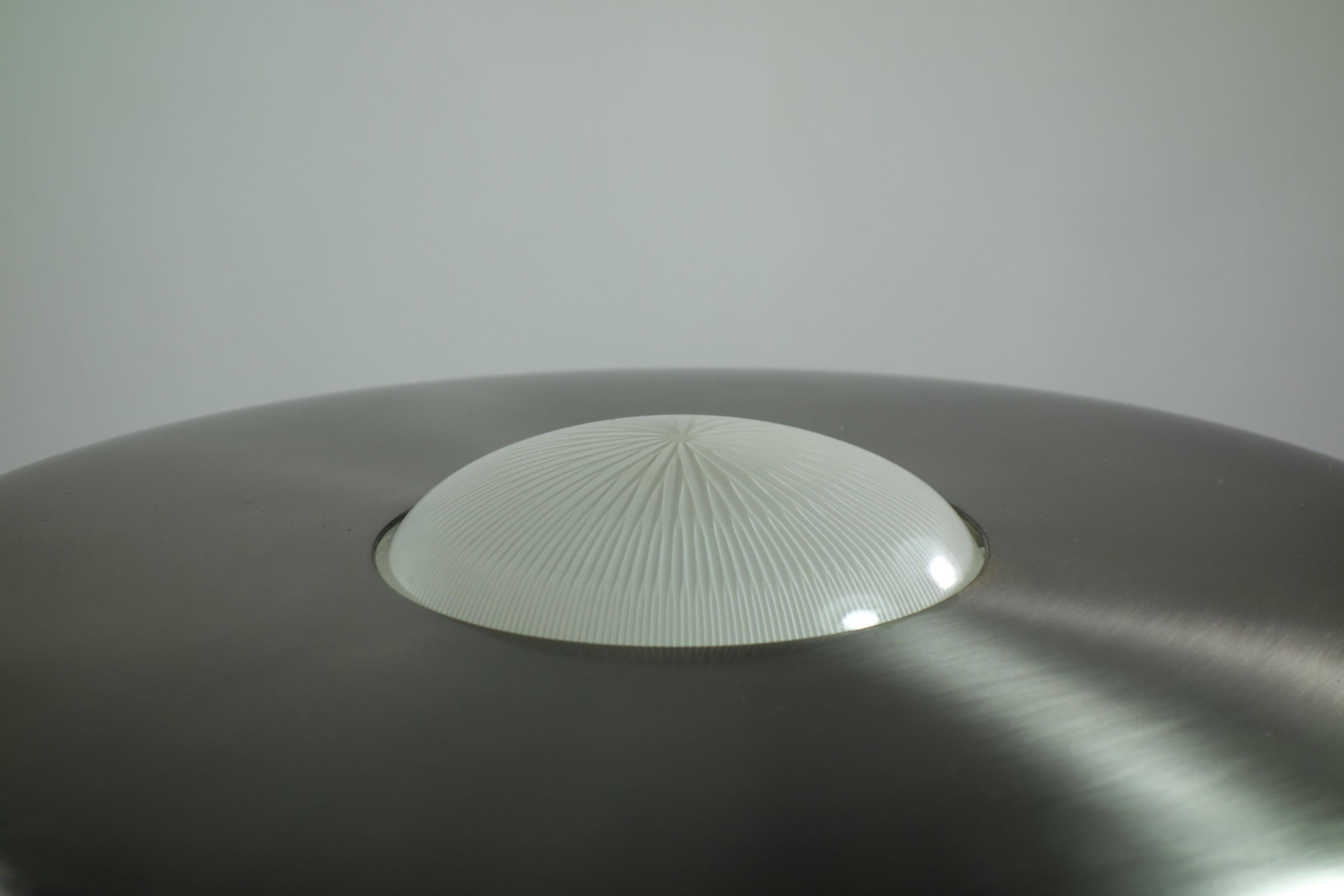 Lampe de bureau Ro Studio Bbpr Artemide de conception italienne en métal nickelé et verre, 1960 en vente 4