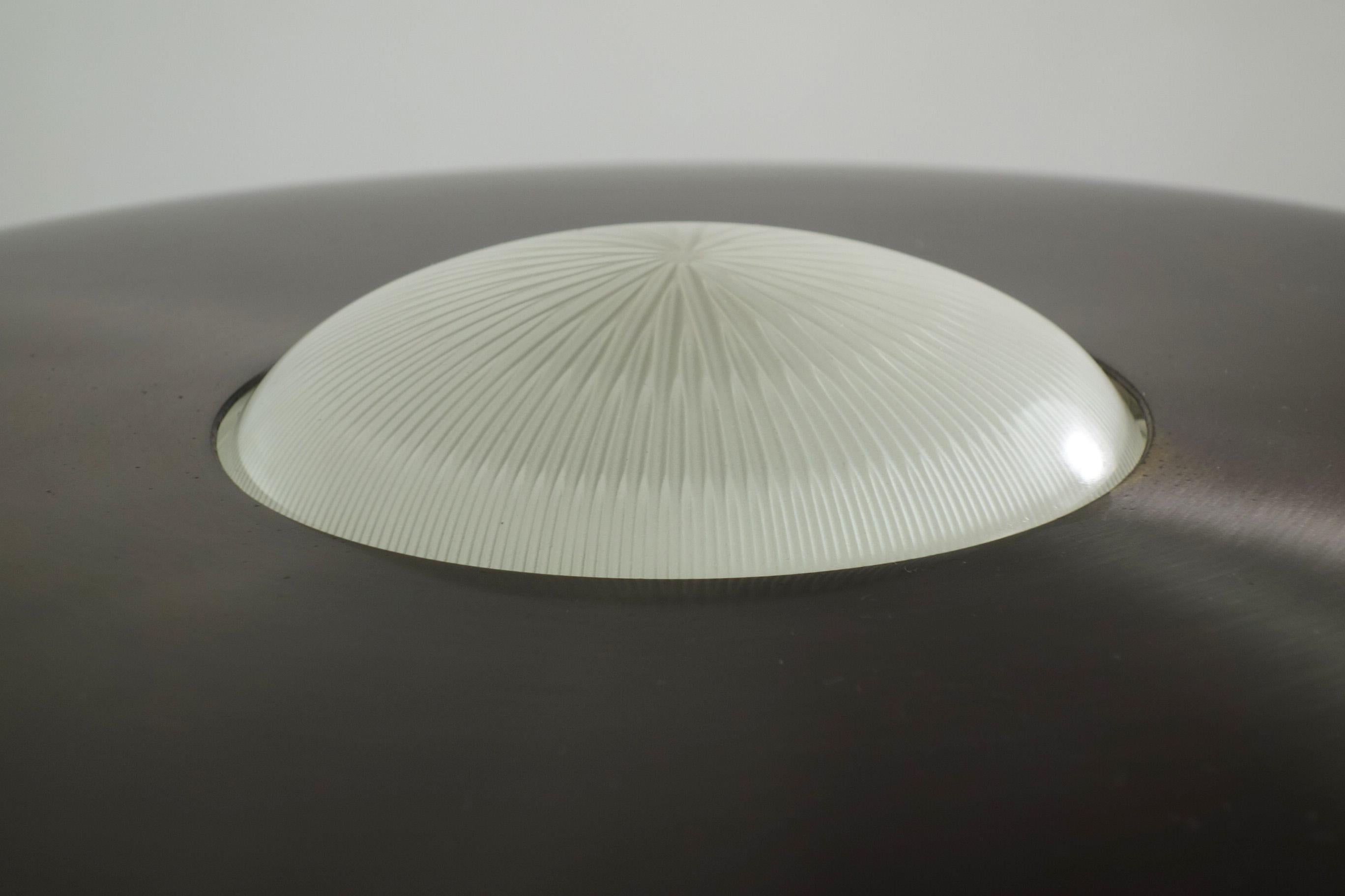 Lampe de bureau Ro Studio Bbpr Artemide de conception italienne en métal nickelé et verre, 1960 en vente 3