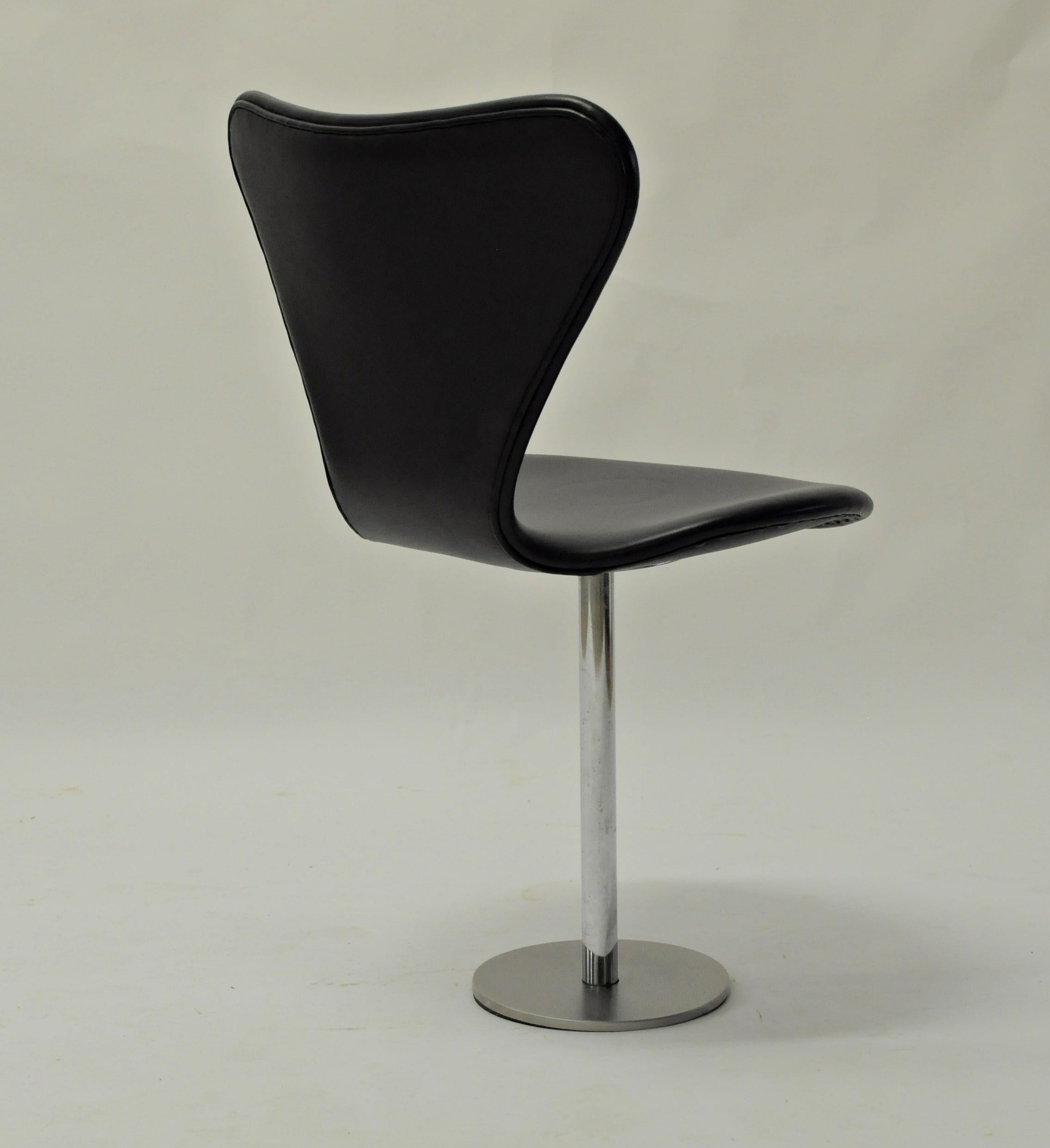 Scandinavian Modern 1960s Arne Jacobsen Butterfly Auditorium Chairs by Fritz Hansen For Sale