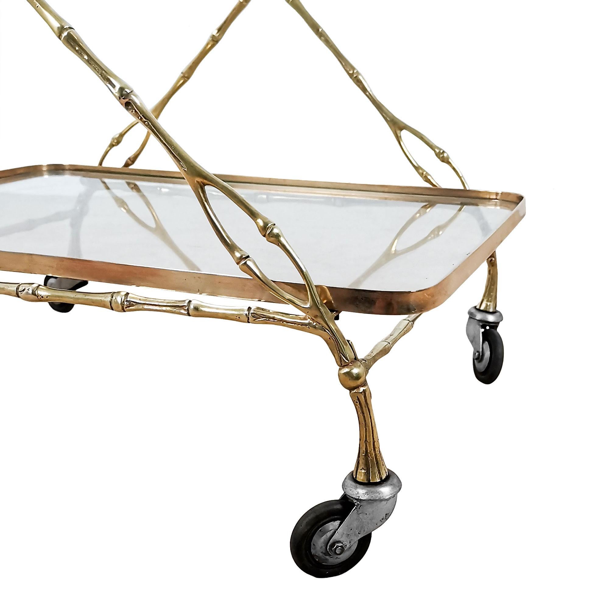 Mid-Century Modern Bar Cart, Two Levels, Solid Brass and Glass - Barcelona For Sale 4