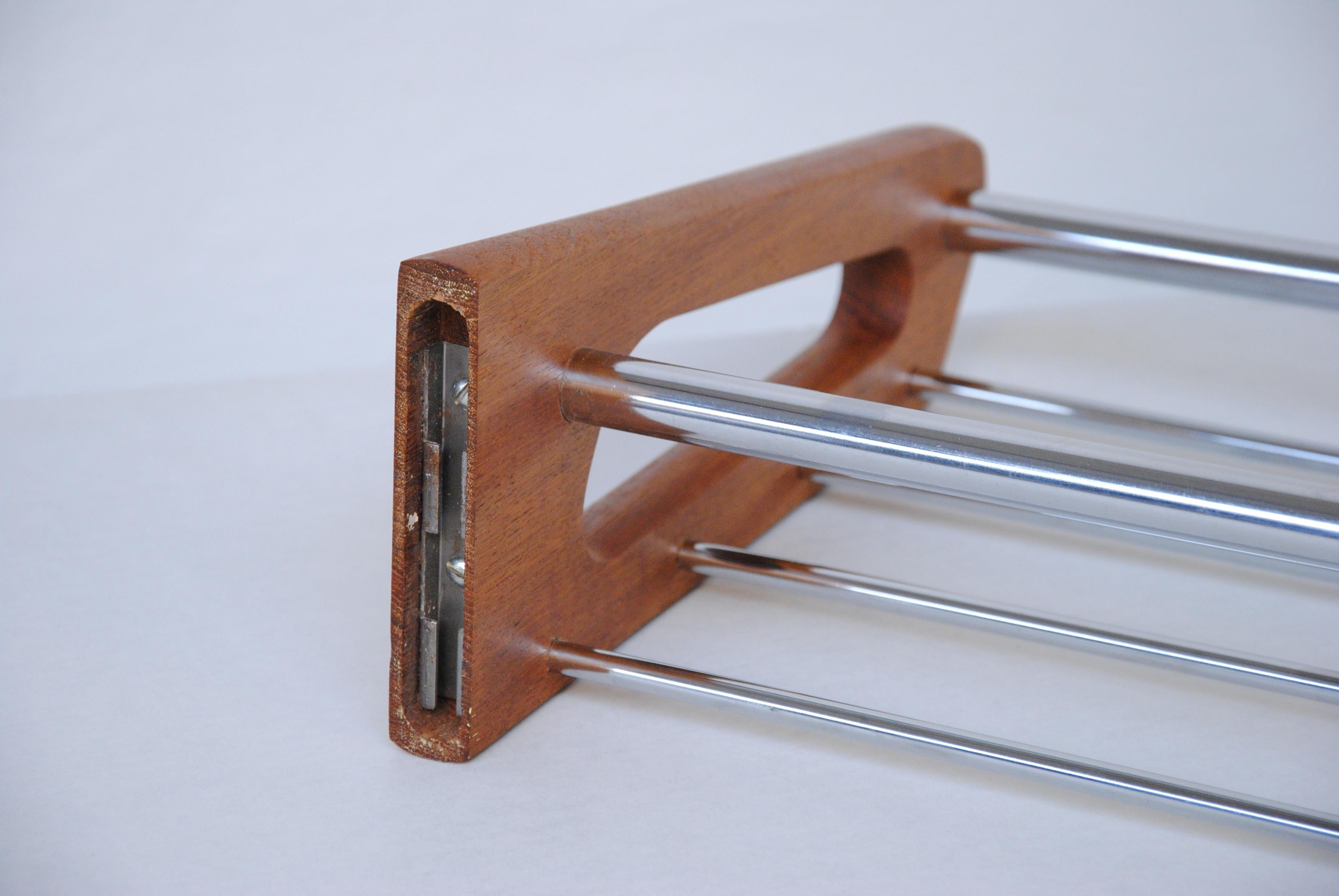 1960'S Borge Mogensen Vollständig restaurierte Hutablage / Garderobe aus Teakholz und Stahl im Angebot 3