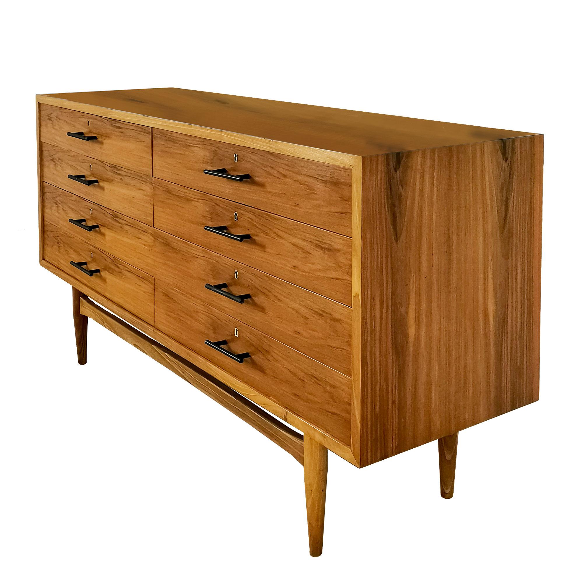 Mid-Century Modern 1960´s Cubist Chest with Eight Drawers by Jordi Vilanova, Spain, Barcelona 