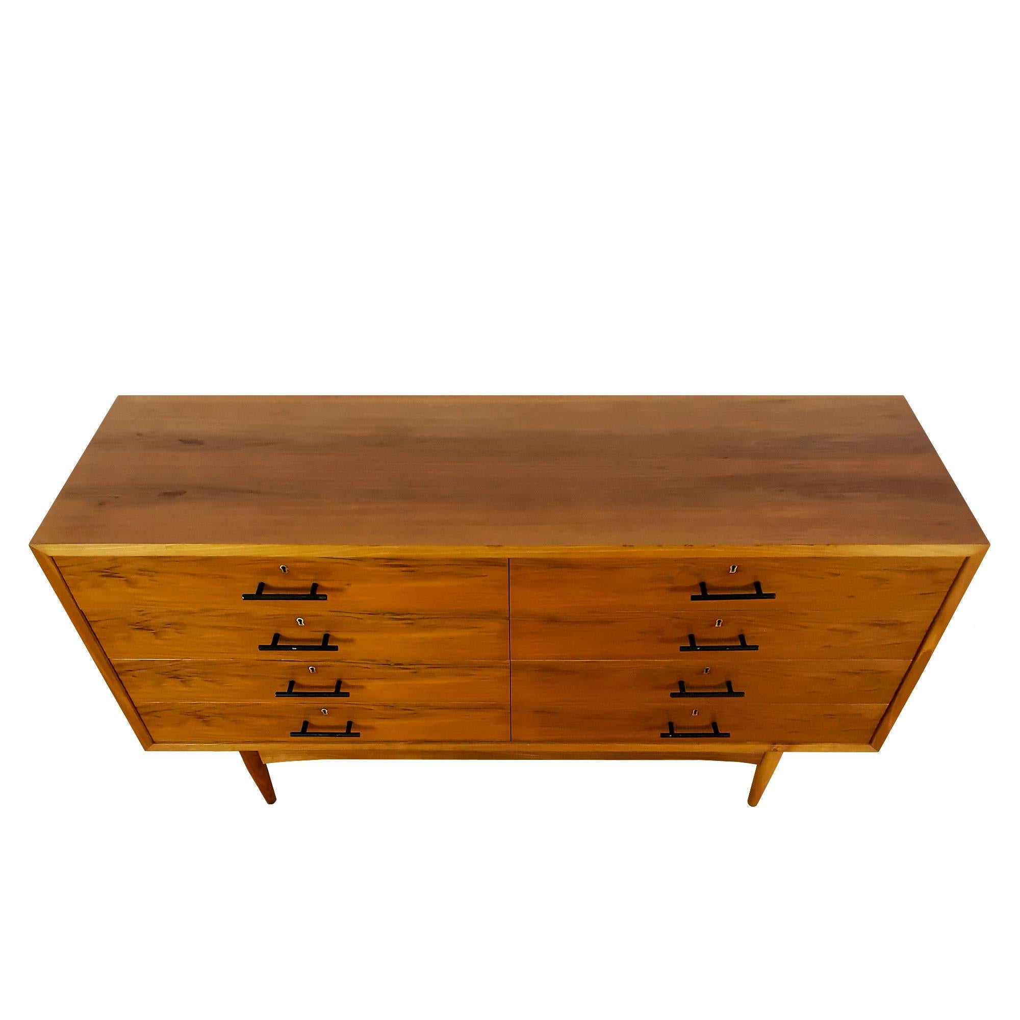 Spanish 1960´s Cubist Chest with Eight Drawers by Jordi Vilanova, Spain, Barcelona 